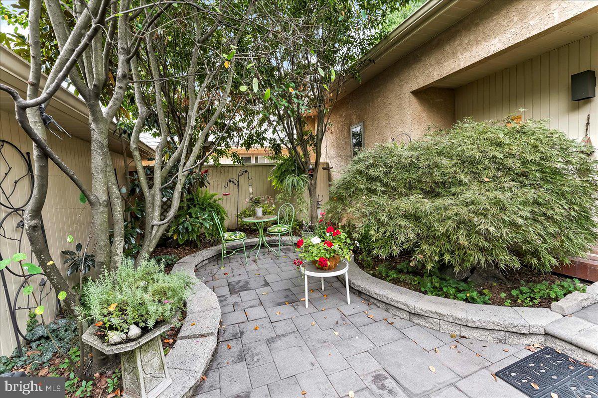 TOFT WOODS - Residential