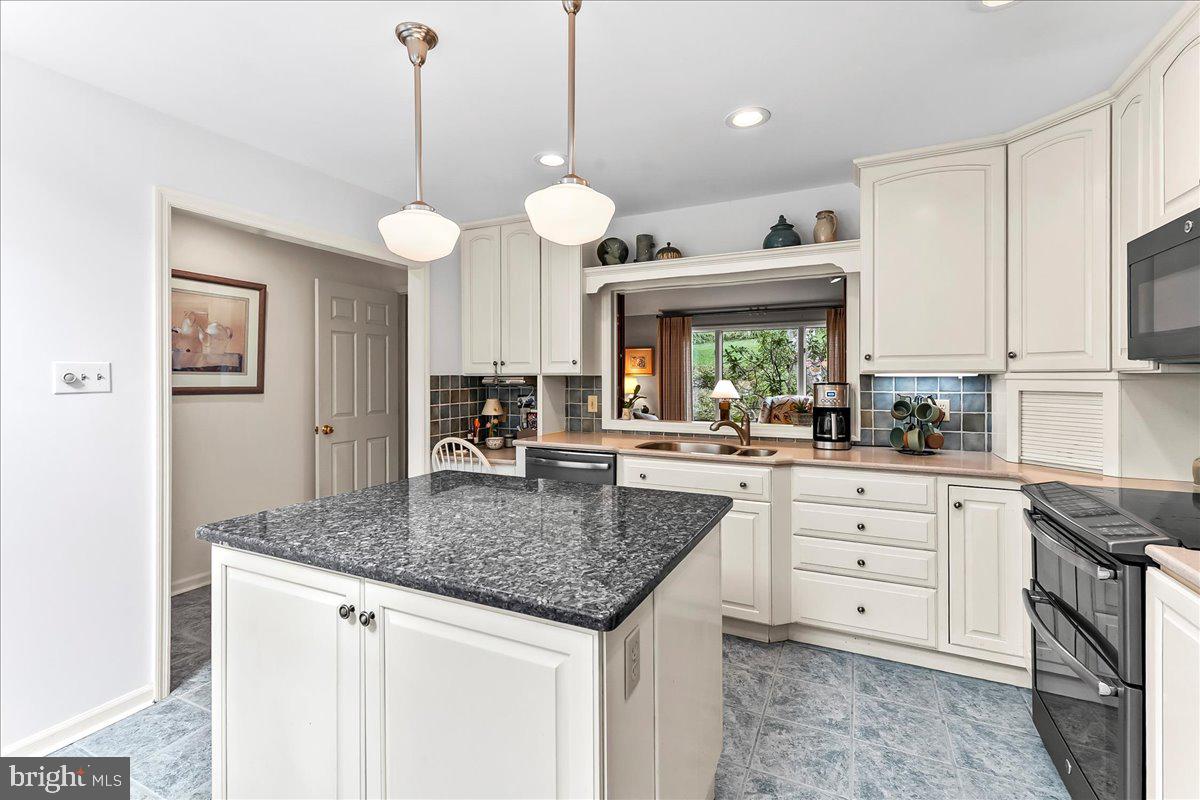 TOFT WOODS - Residential