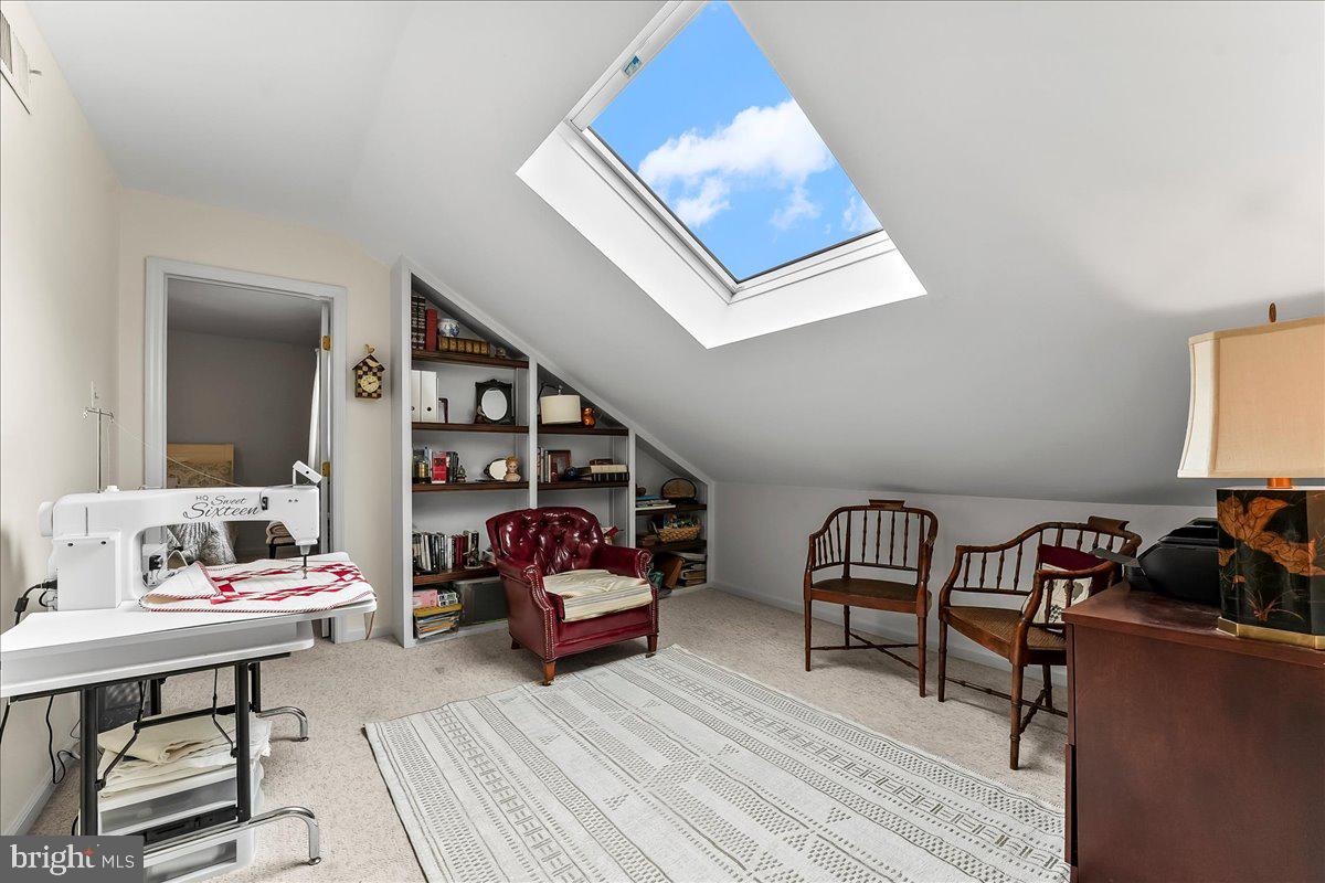 TOFT WOODS - Residential