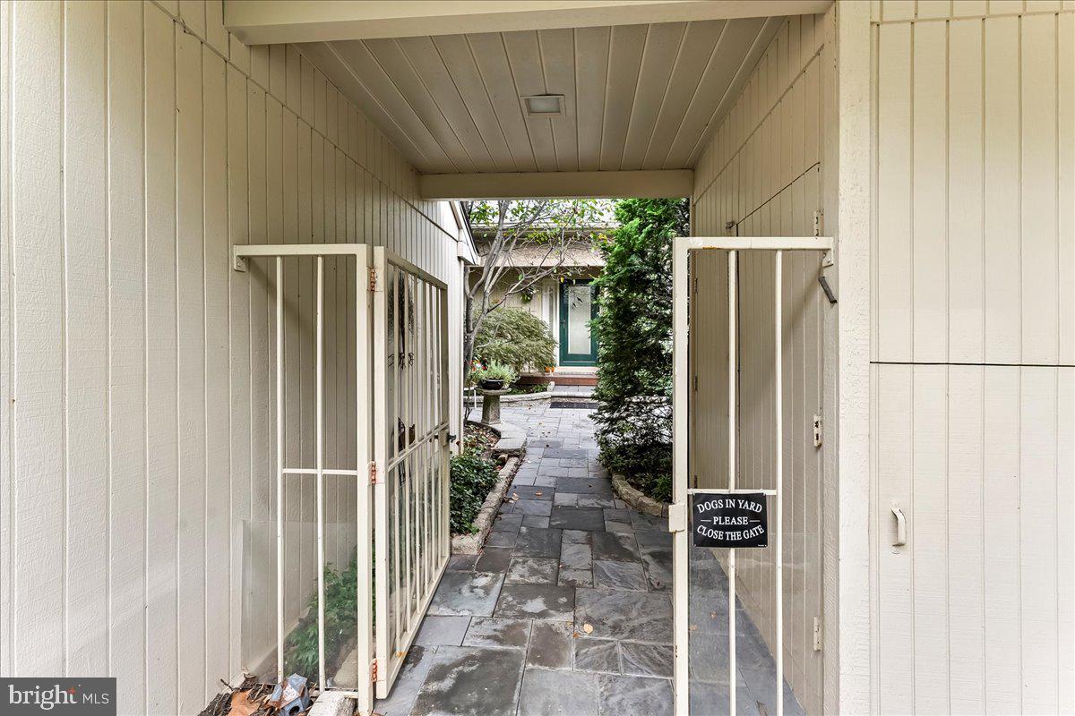 TOFT WOODS - Residential