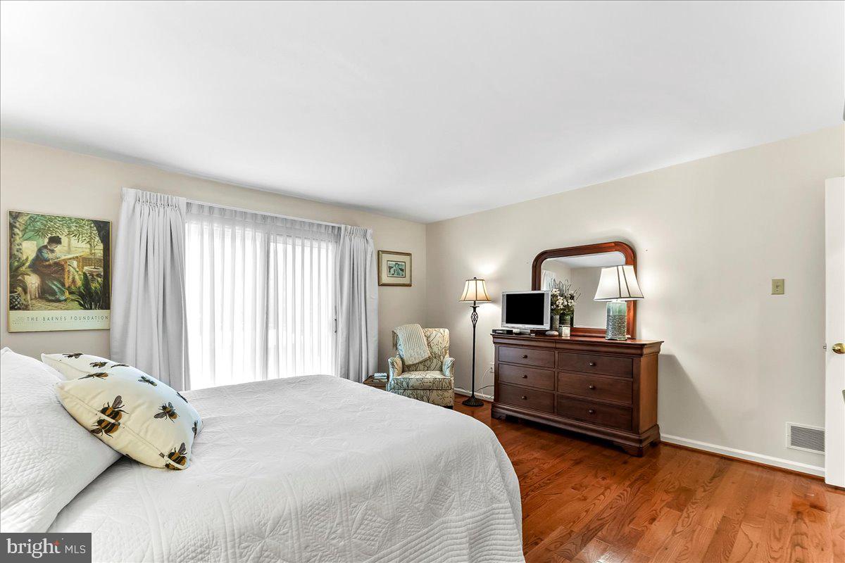 TOFT WOODS - Residential