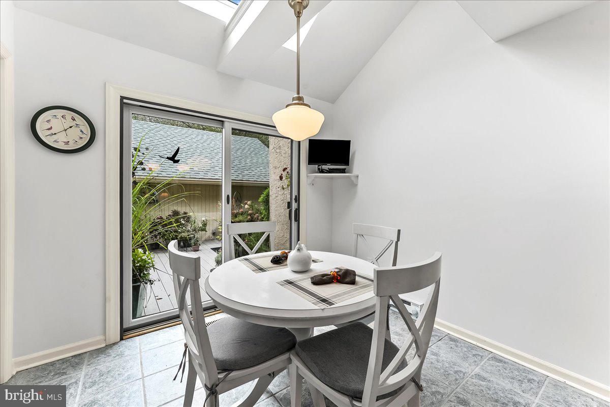 TOFT WOODS - Residential