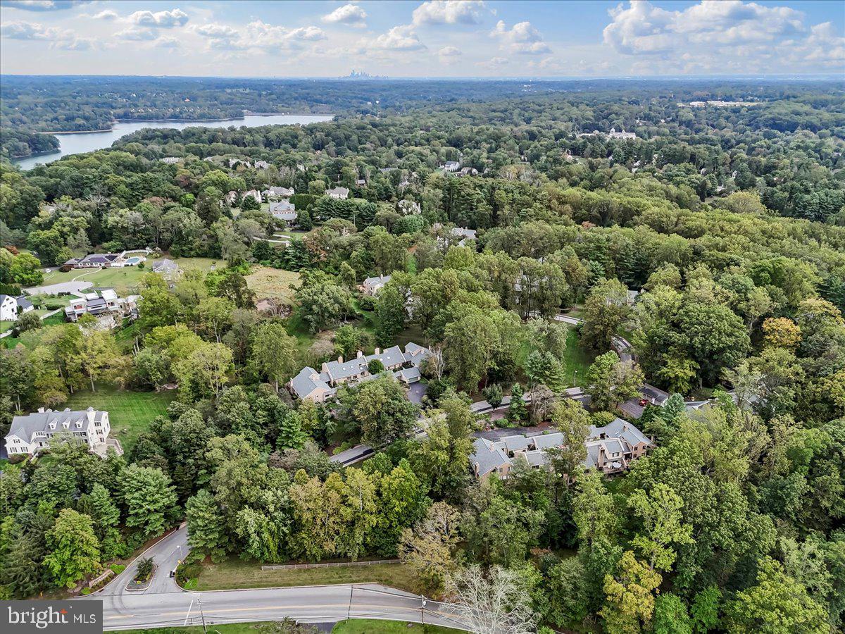 TOFT WOODS - Residential