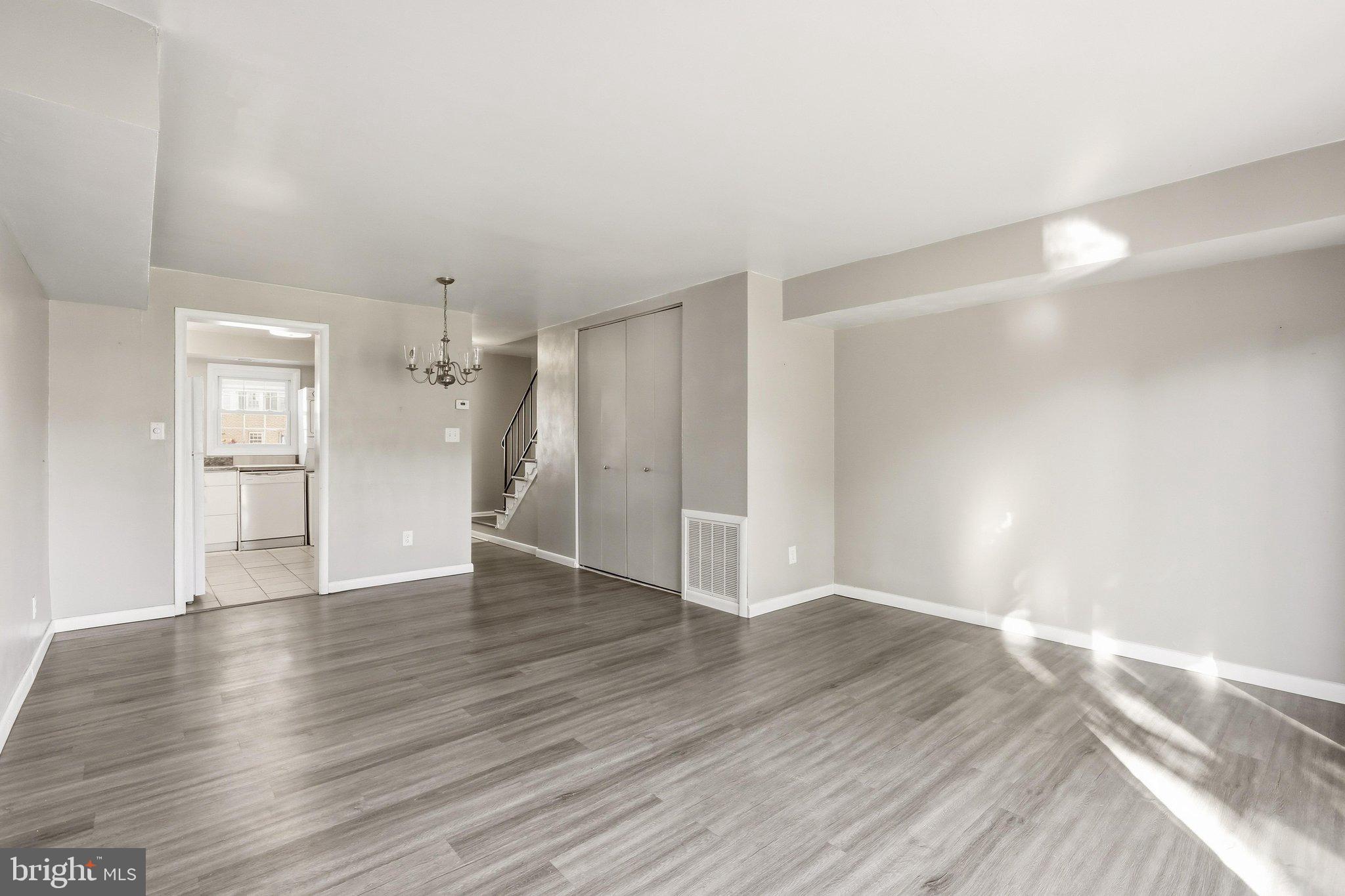 1611 WOGAN ROAD