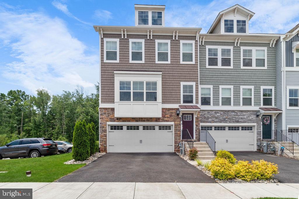 Don't miss the opportunity to rent 1035 Edenberry Way, an exceptional end-unit townhouse in Glen Burnie, MD's highly sought-after Tanyard Cove community. This stunning 4-level home features 3 spacious bedrooms, 2 full bathrooms, and 2 powder rooms, offering ample space for modern living. The property boasts a versatile loft, a bright and airy kitchen with stainless steel appliances, and a 2-car garage. An expansive Trek deck provides the perfect setting for outdoor entertaining and relaxation. With community amenities like a pool, clubhouse, multiple playgrounds, a dog park, and waterfront access with kayak and bike rentals, this home offers the perfect blend of luxury and convenience. Act fast – this gem won't be on the market for long!
UNIT AMENITIES
Air conditioner, Ceiling fan, Dishwasher, Disposal, Dryer, Fireplace, Garage parking, Hardwood floors, Kitchen island, Microwave, Pantry, Refrigerator, Stove and oven, Walk-in closets, Washer