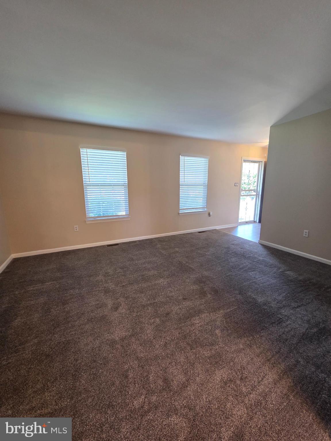 WILLOW HILLS 01 - Residential