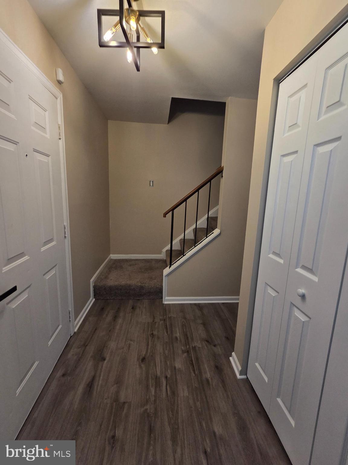 WILLOW HILLS 01 - Residential