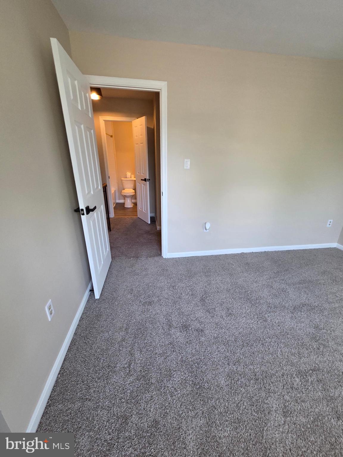 WILLOW HILLS 01 - Residential