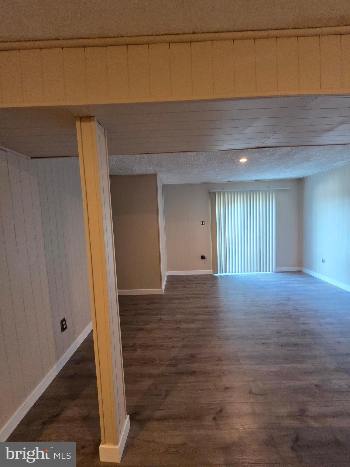 WILLOW HILLS 01 - Residential