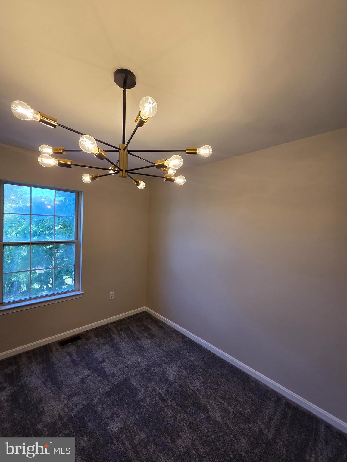 WILLOW HILLS 01 - Residential