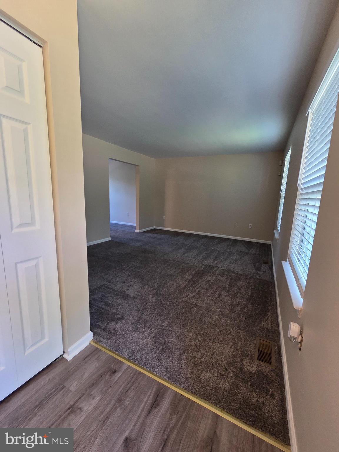 WILLOW HILLS 01 - Residential