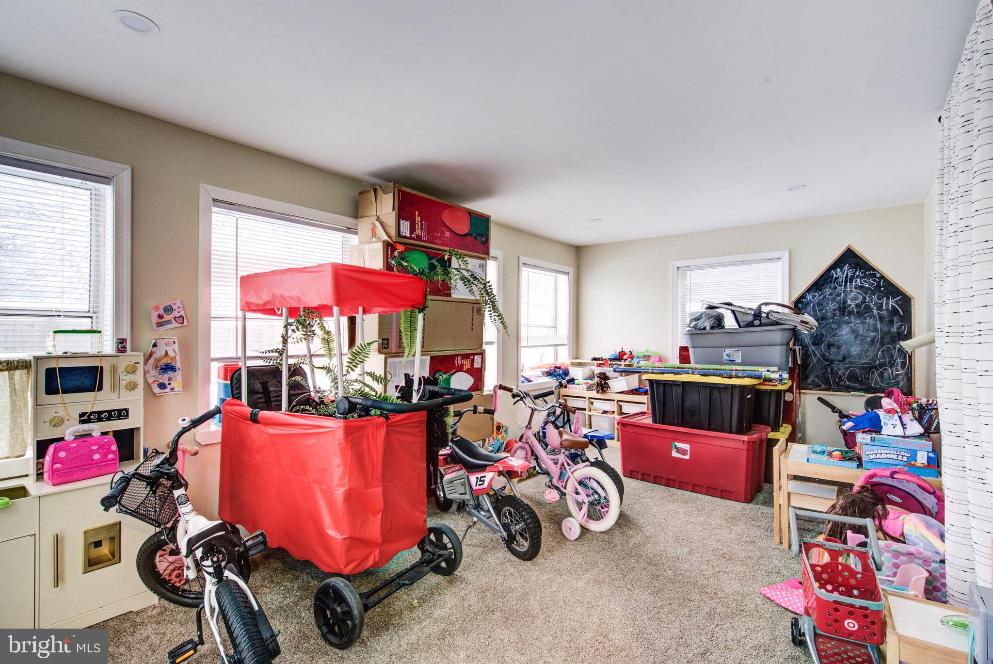 INDIAN CREEK - Residential