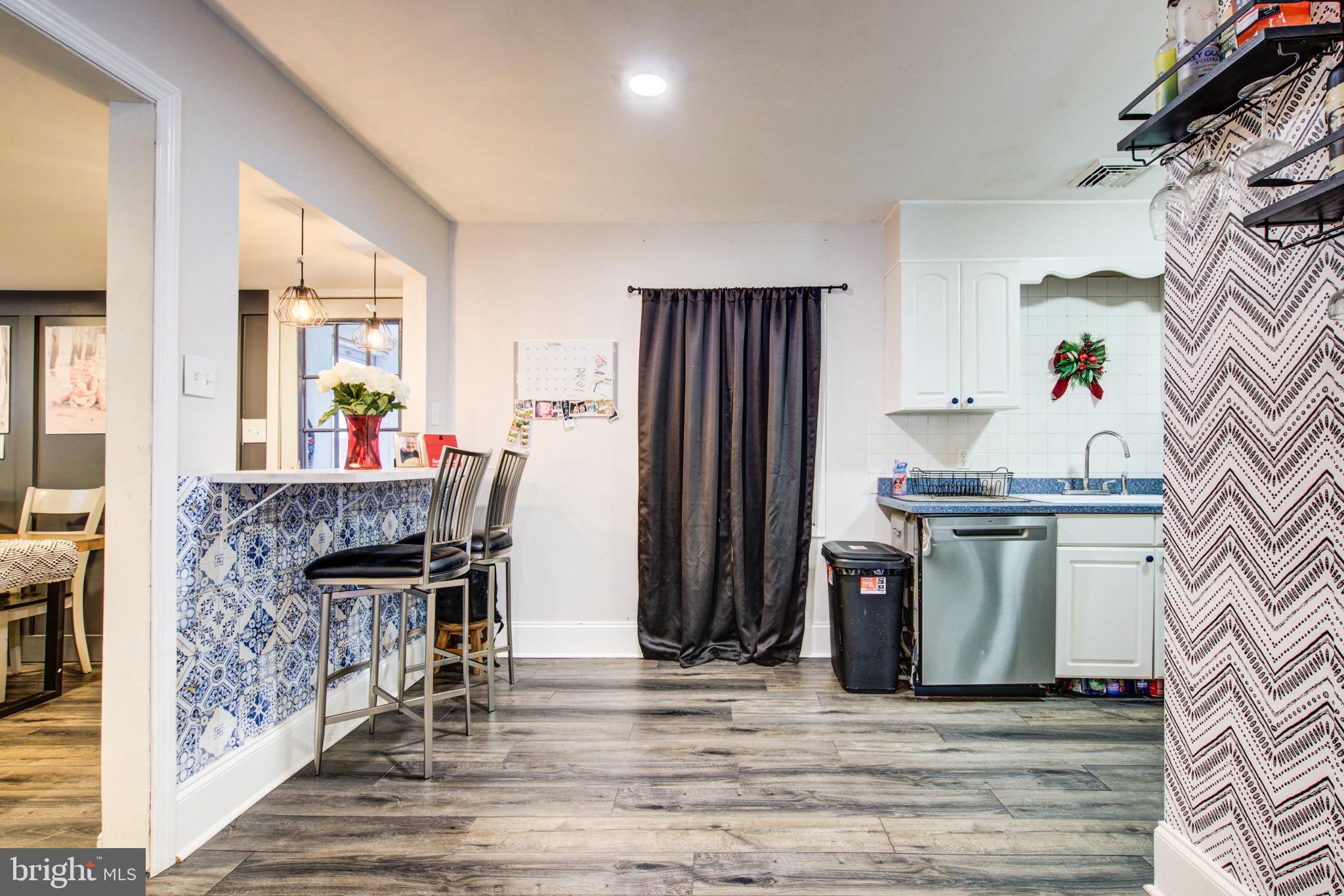 INDIAN CREEK - Residential