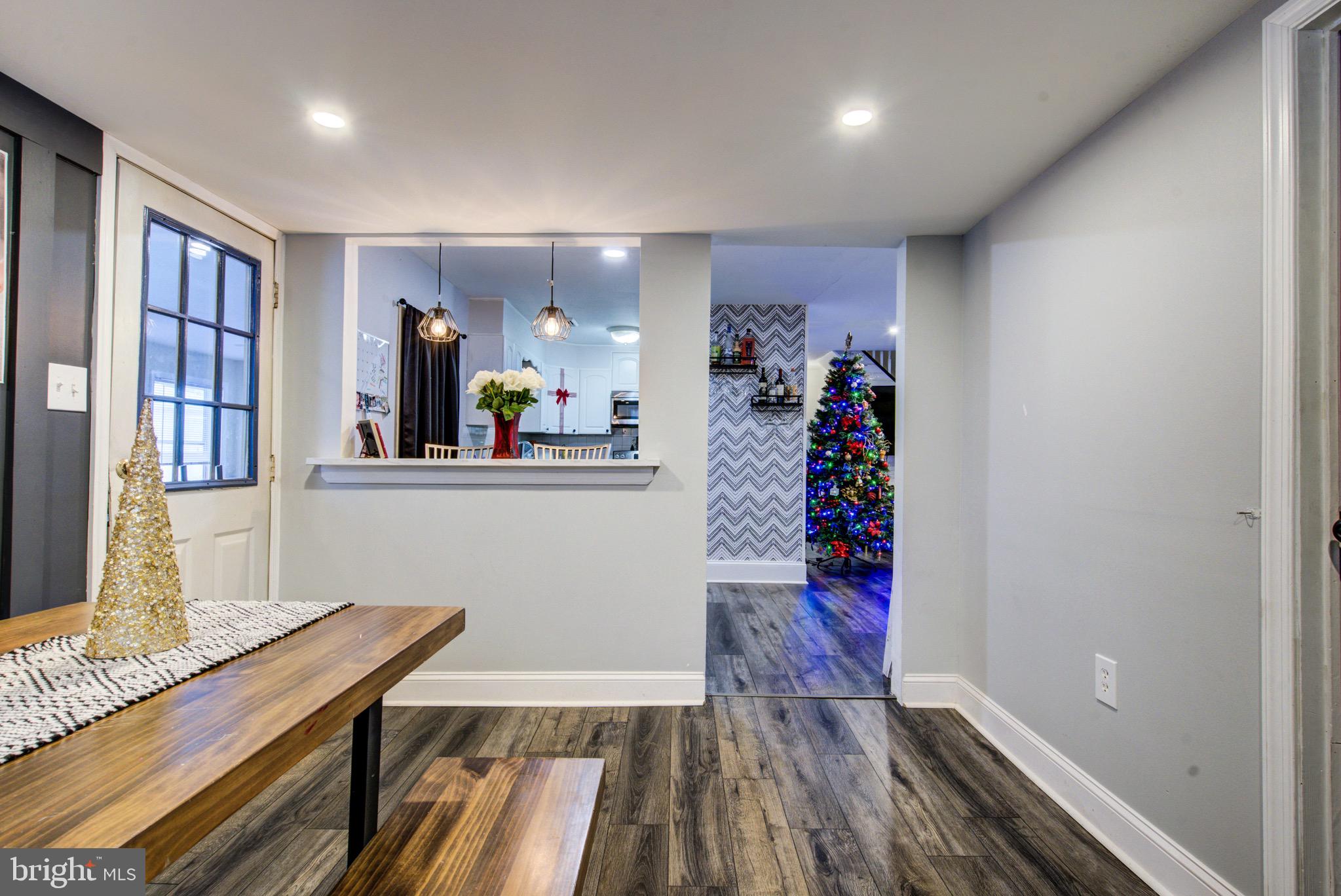 INDIAN CREEK - Residential