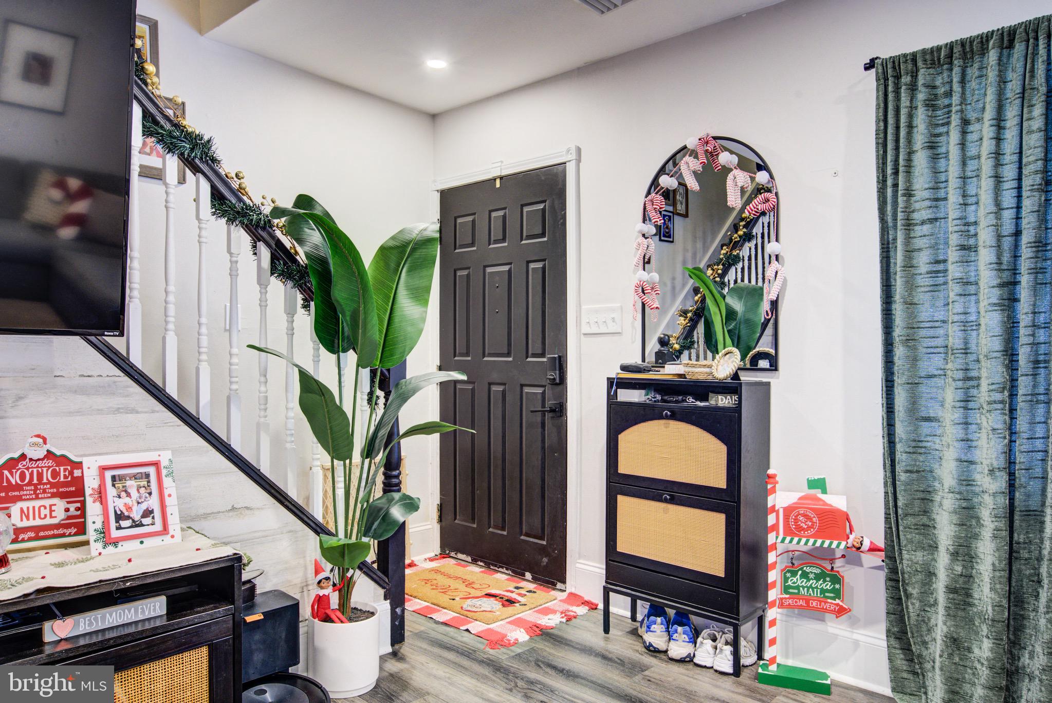 INDIAN CREEK - Residential