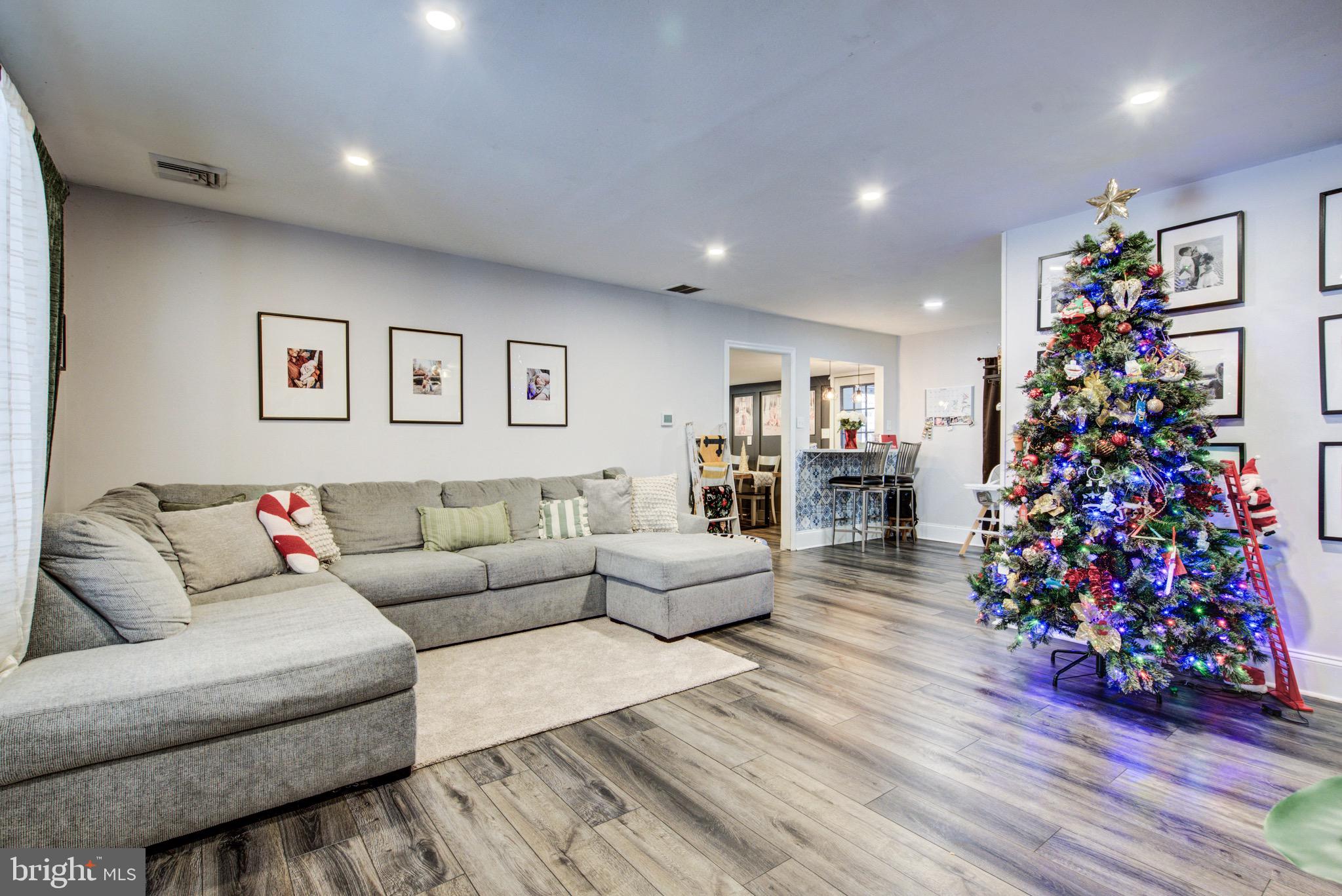 INDIAN CREEK - Residential