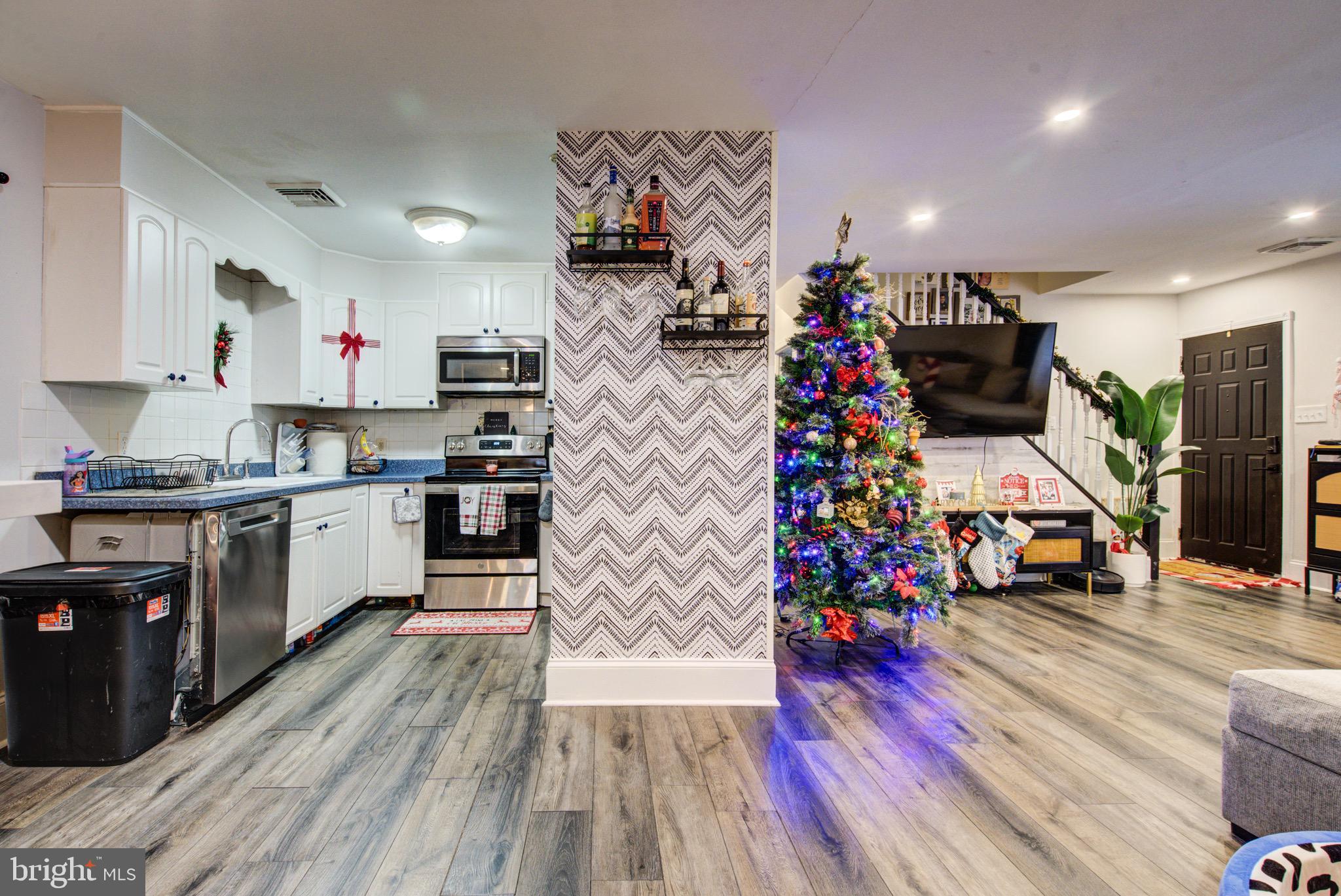 INDIAN CREEK - Residential