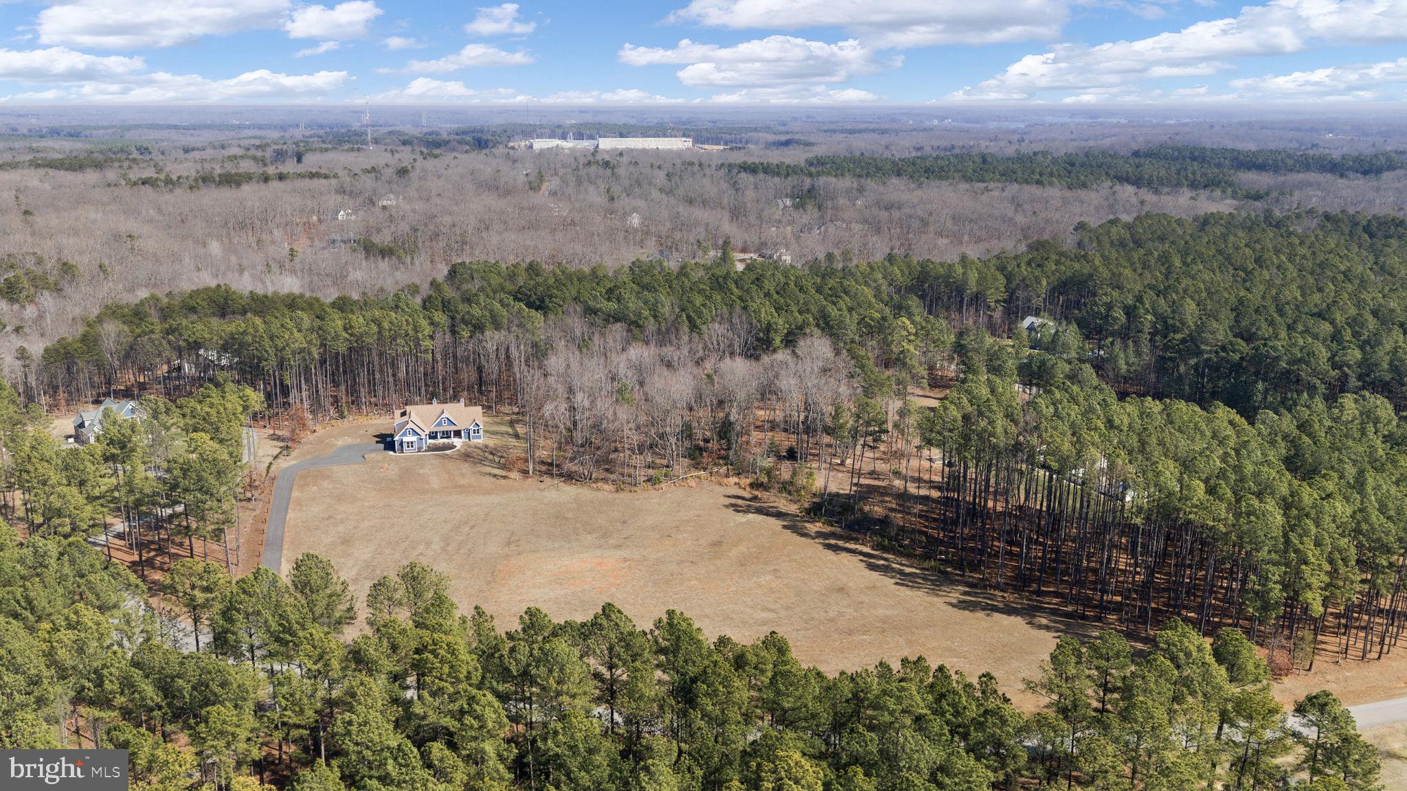 THE WATERS AT LAKE ANNA - Residential