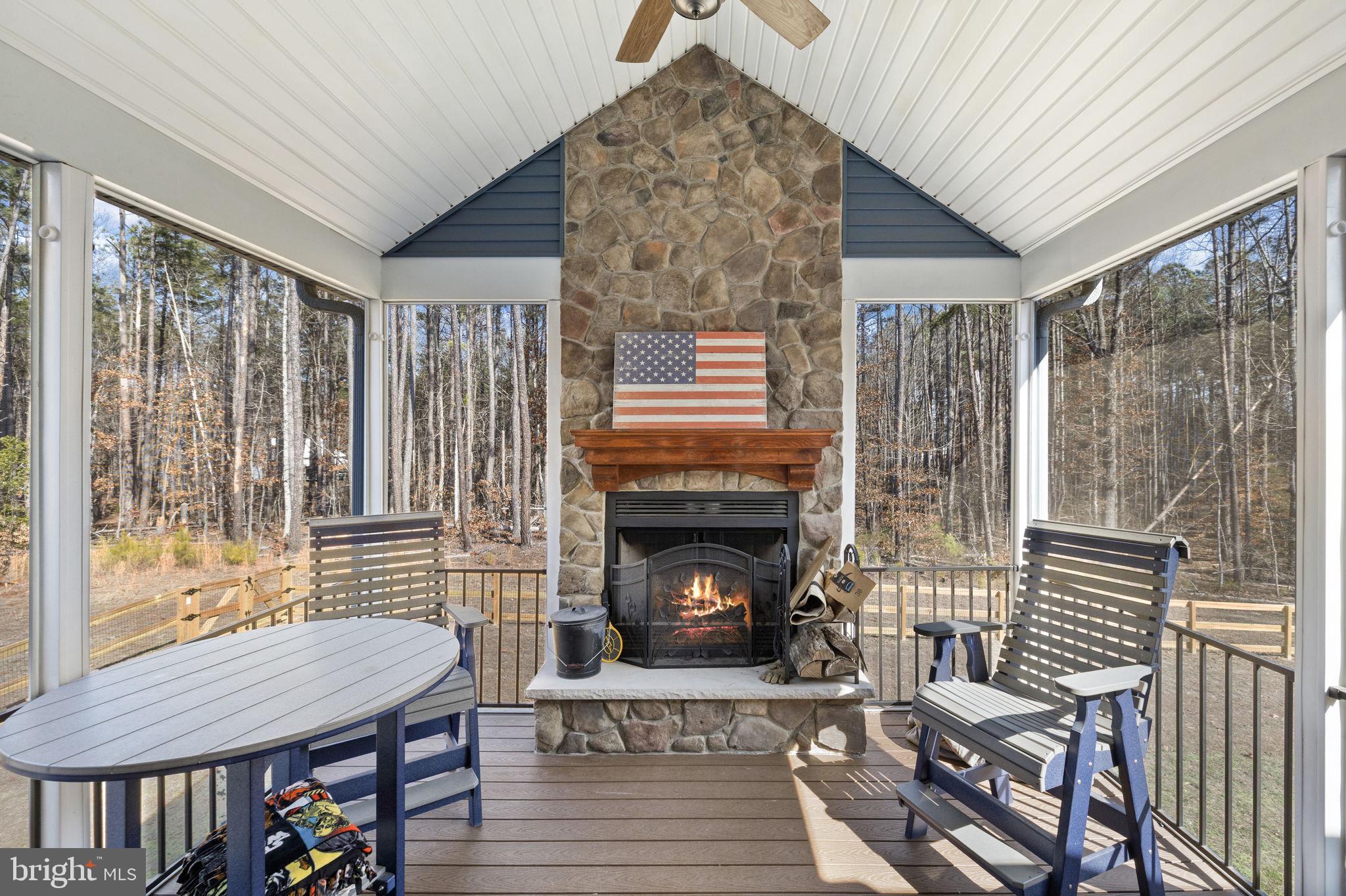 THE WATERS AT LAKE ANNA - Residential