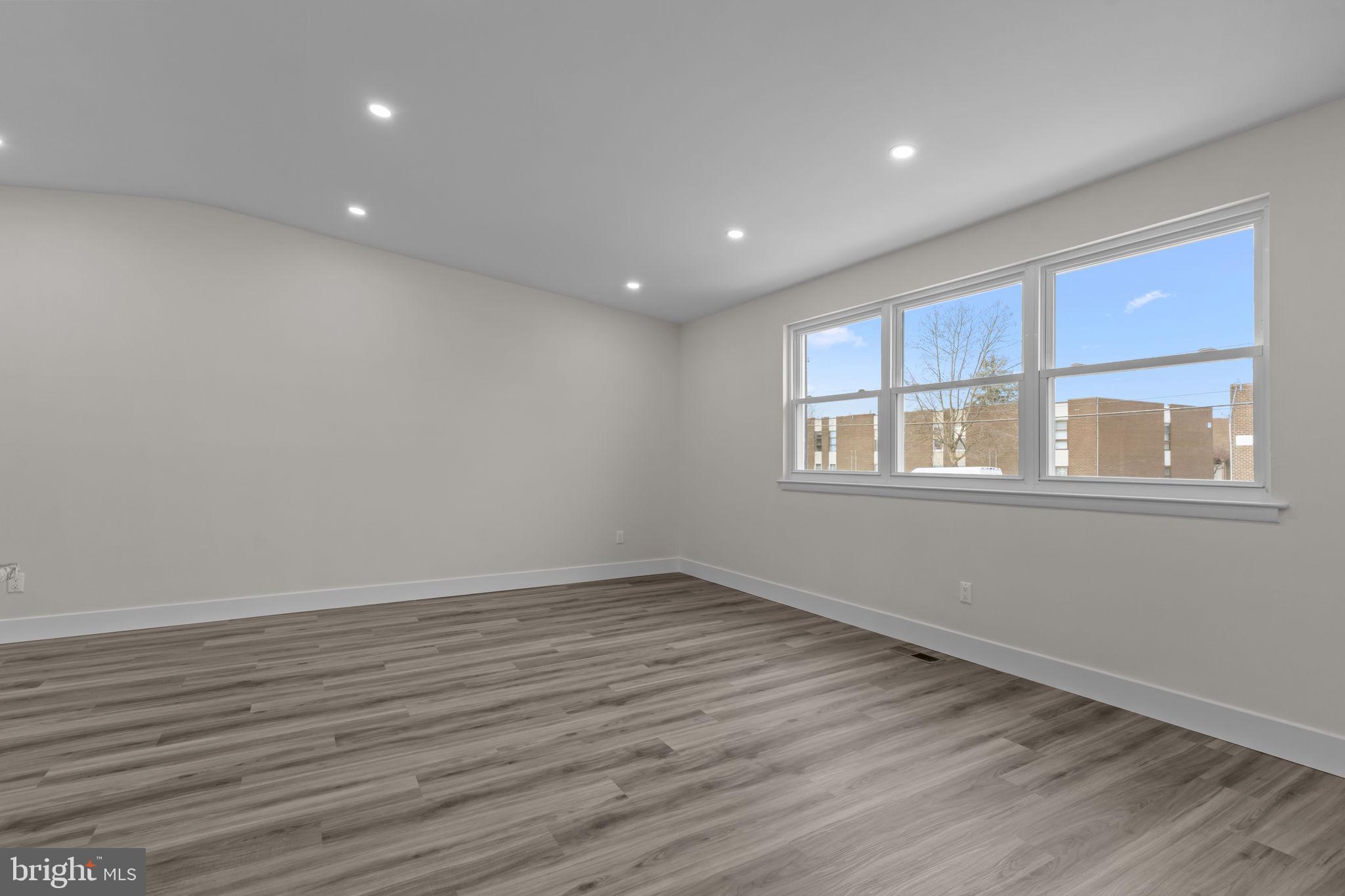 BUSTLETON - Residential