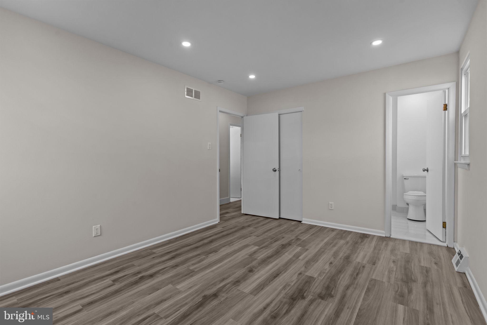 BUSTLETON - Residential