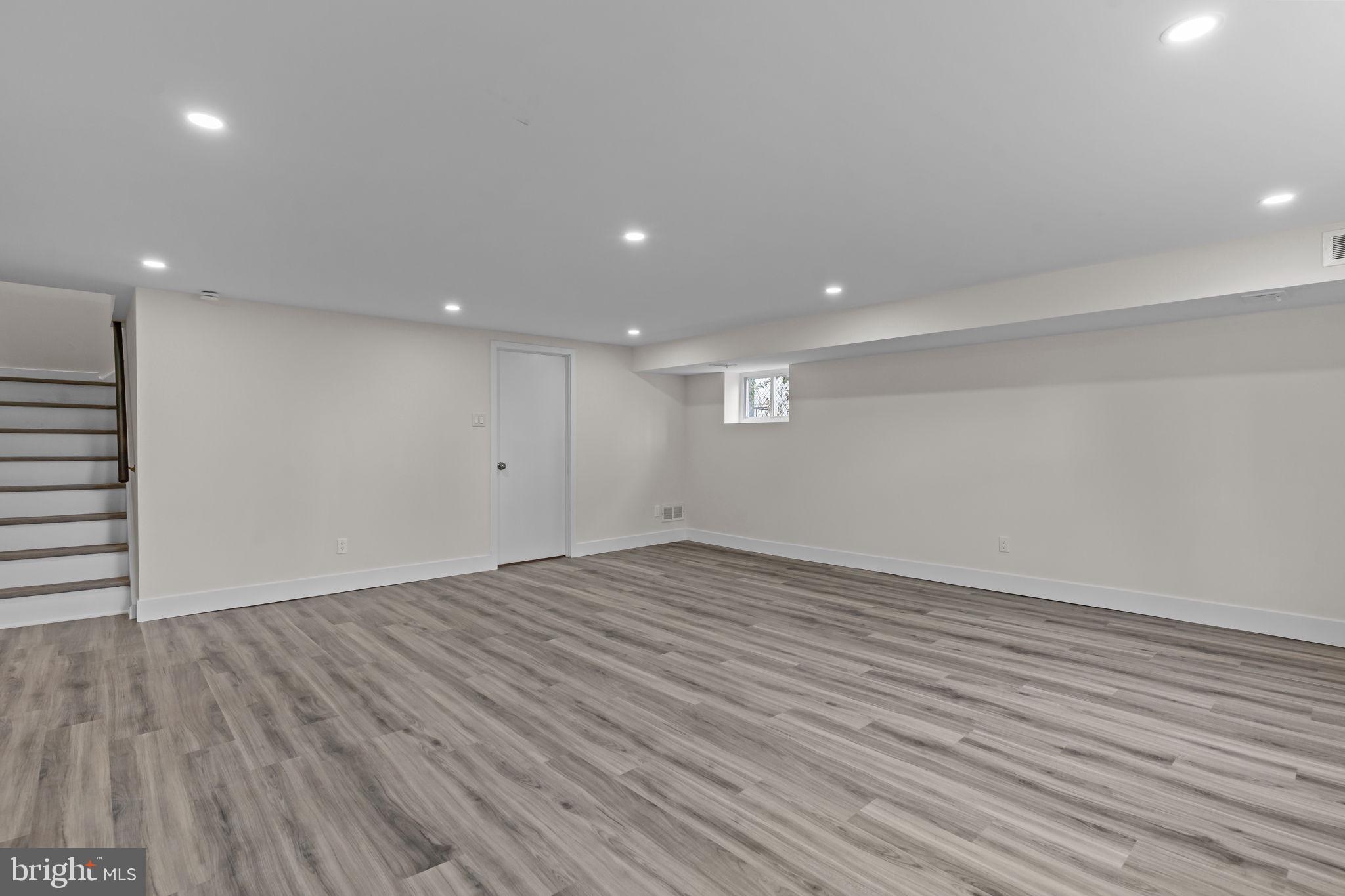 BUSTLETON - Residential