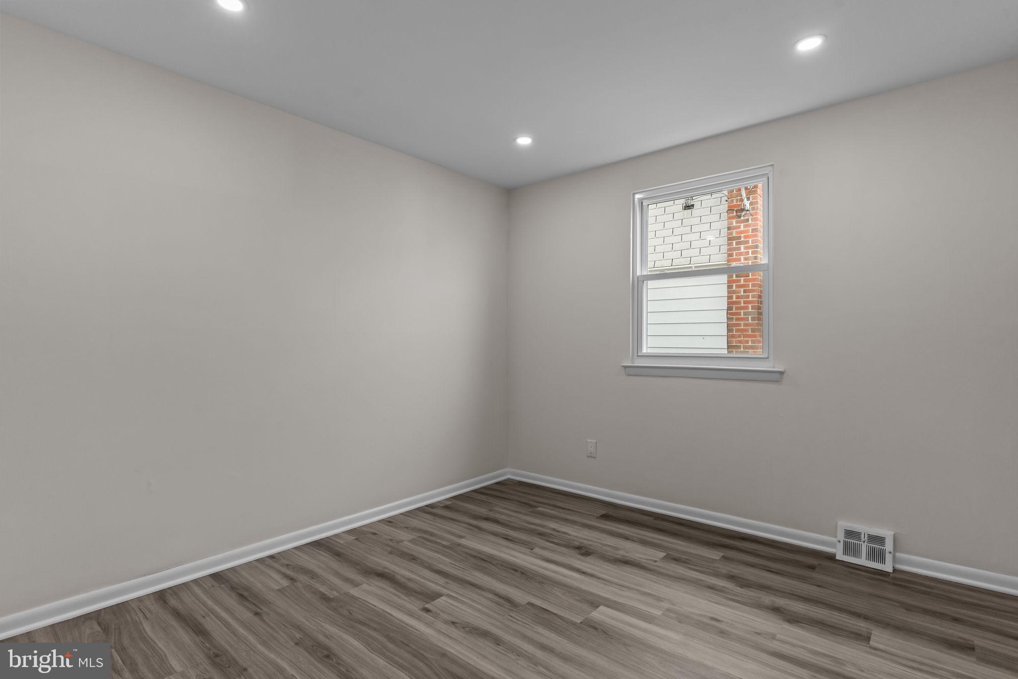 BUSTLETON - Residential