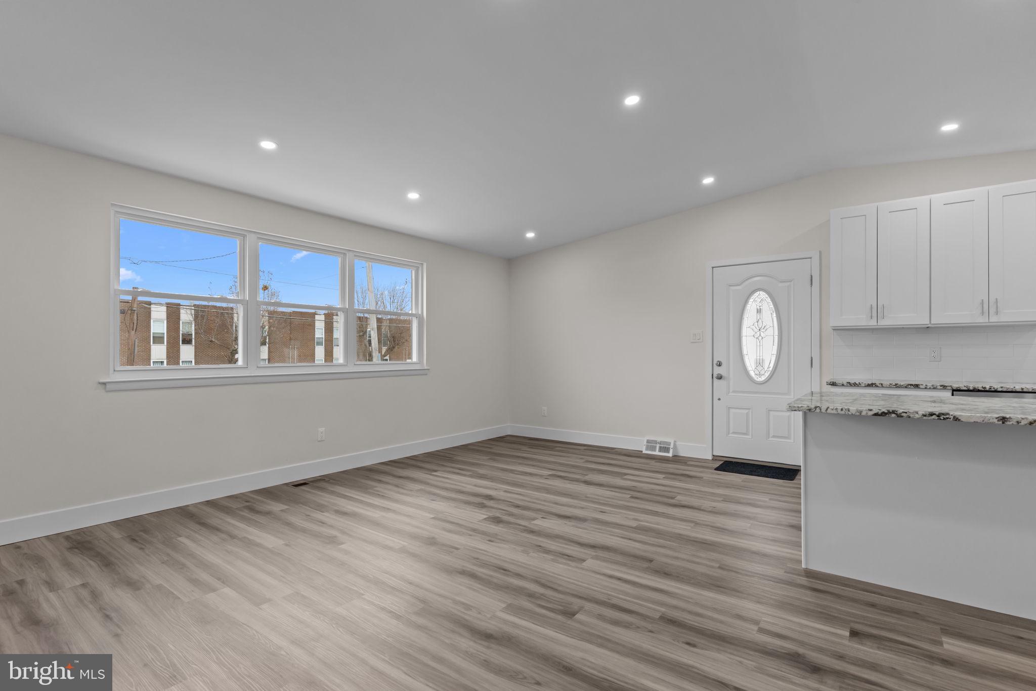 BUSTLETON - Residential