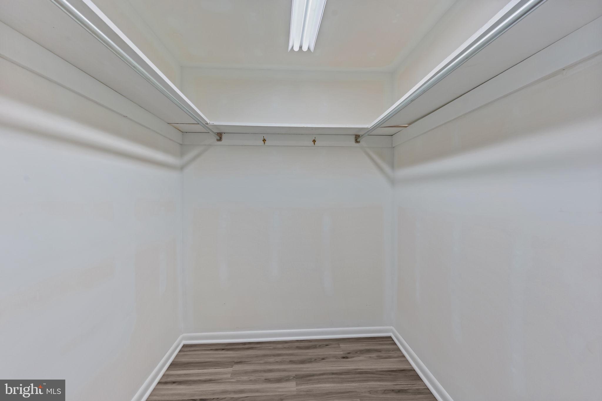 BUSTLETON - Residential