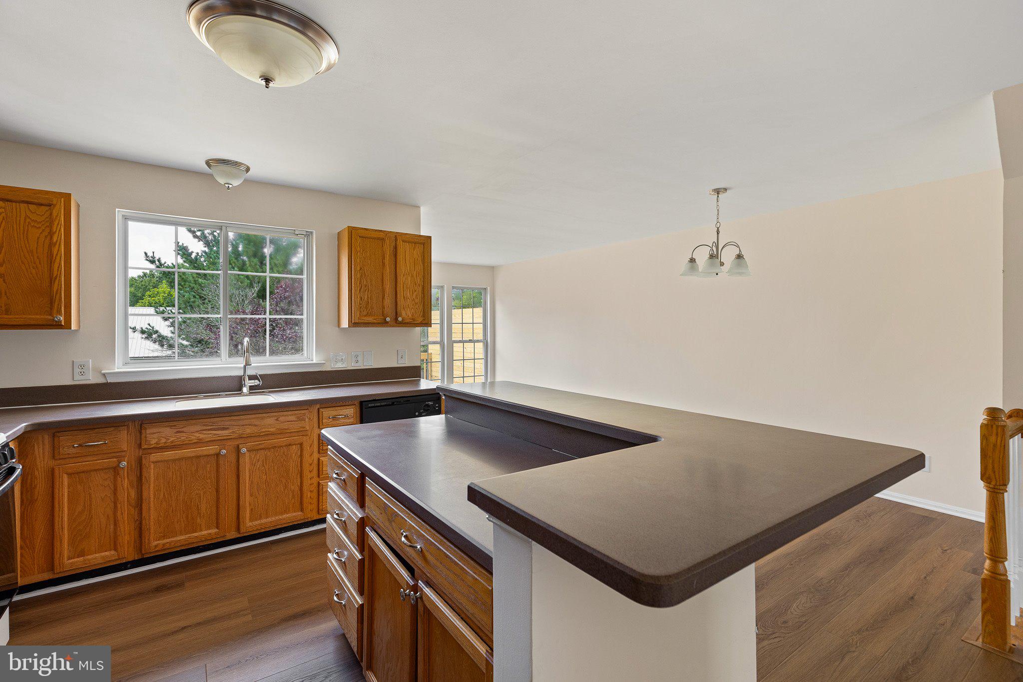 22 CRENSHAW COURT