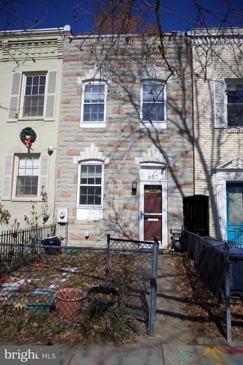 650 E STREET SE WASHINGTON DC 20003