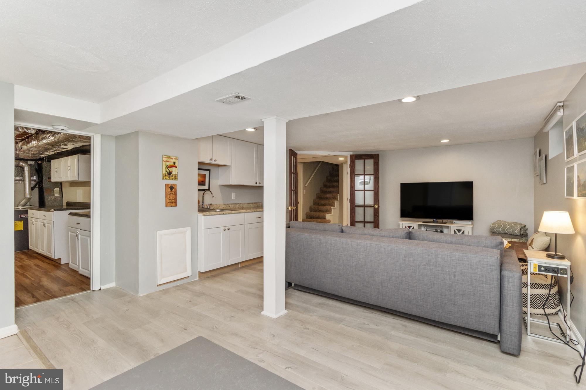 HARFORD HILLS - Residential