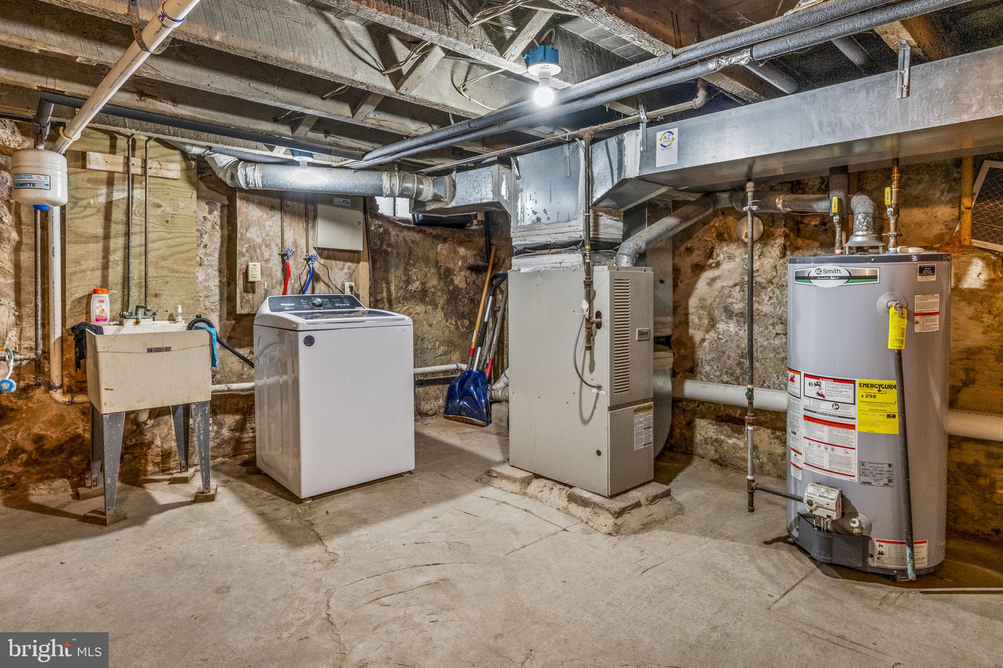 NORRISTOWN - Residential