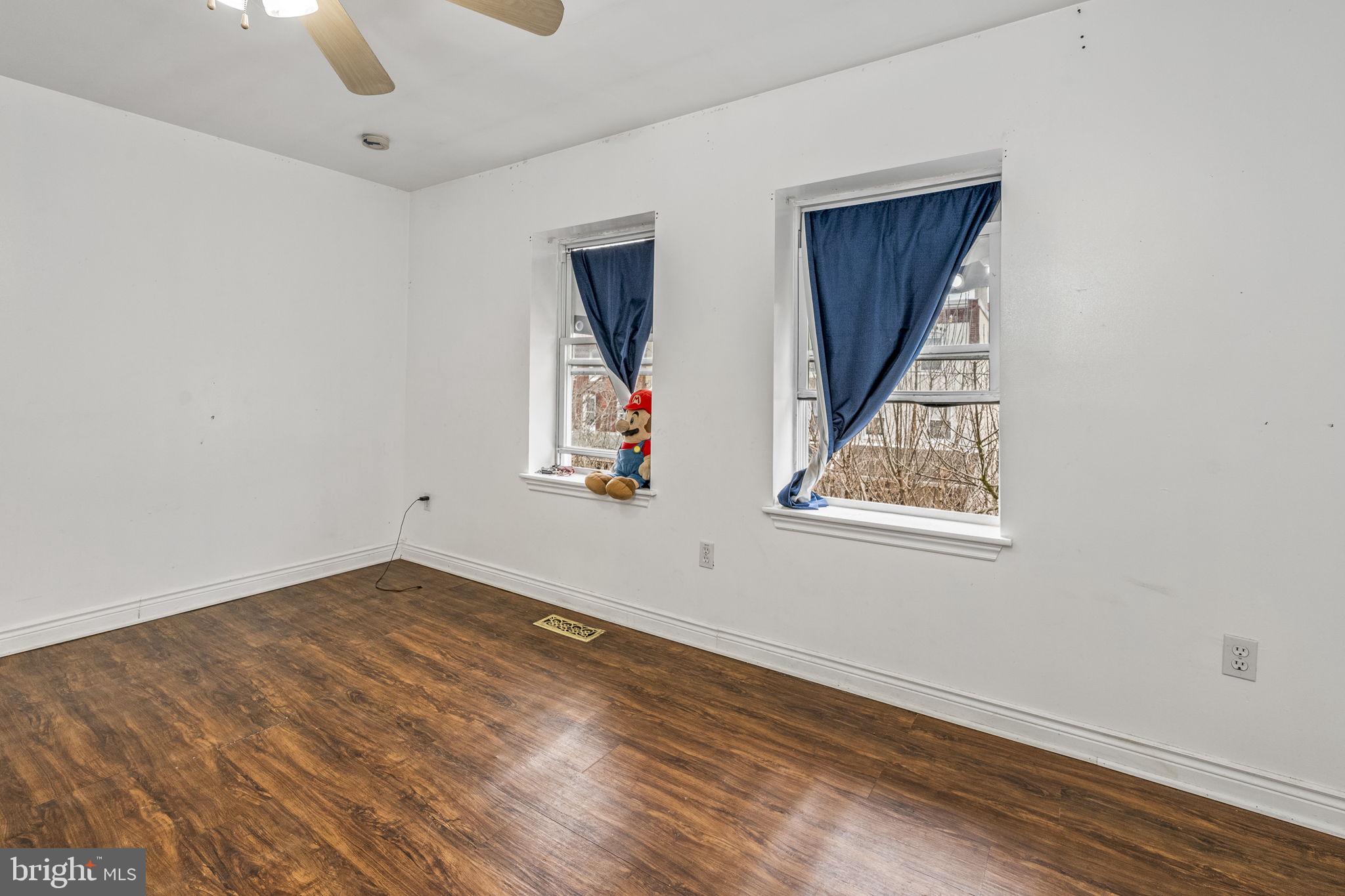 NORRISTOWN - Residential