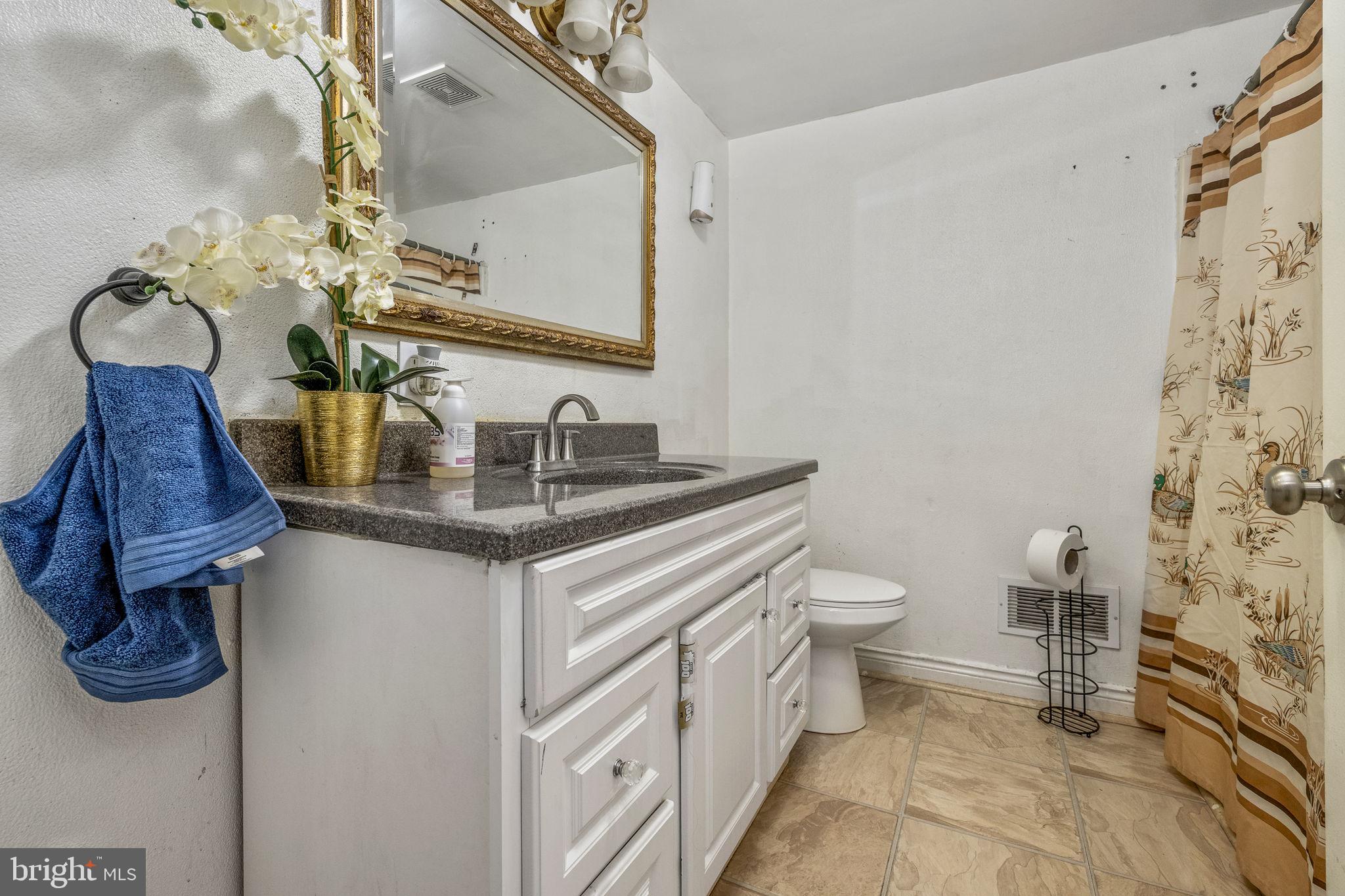 NORRISTOWN - Residential