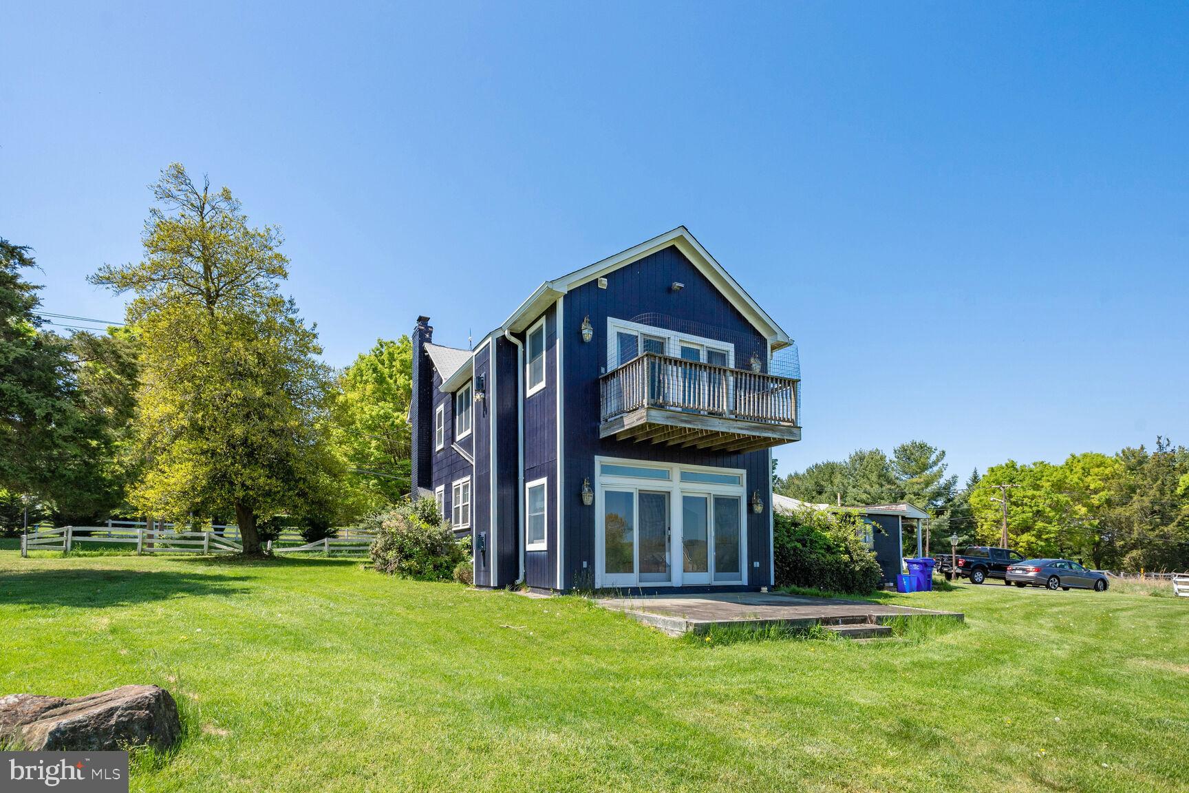 DARNESTOWN OUTSIDE - Residential