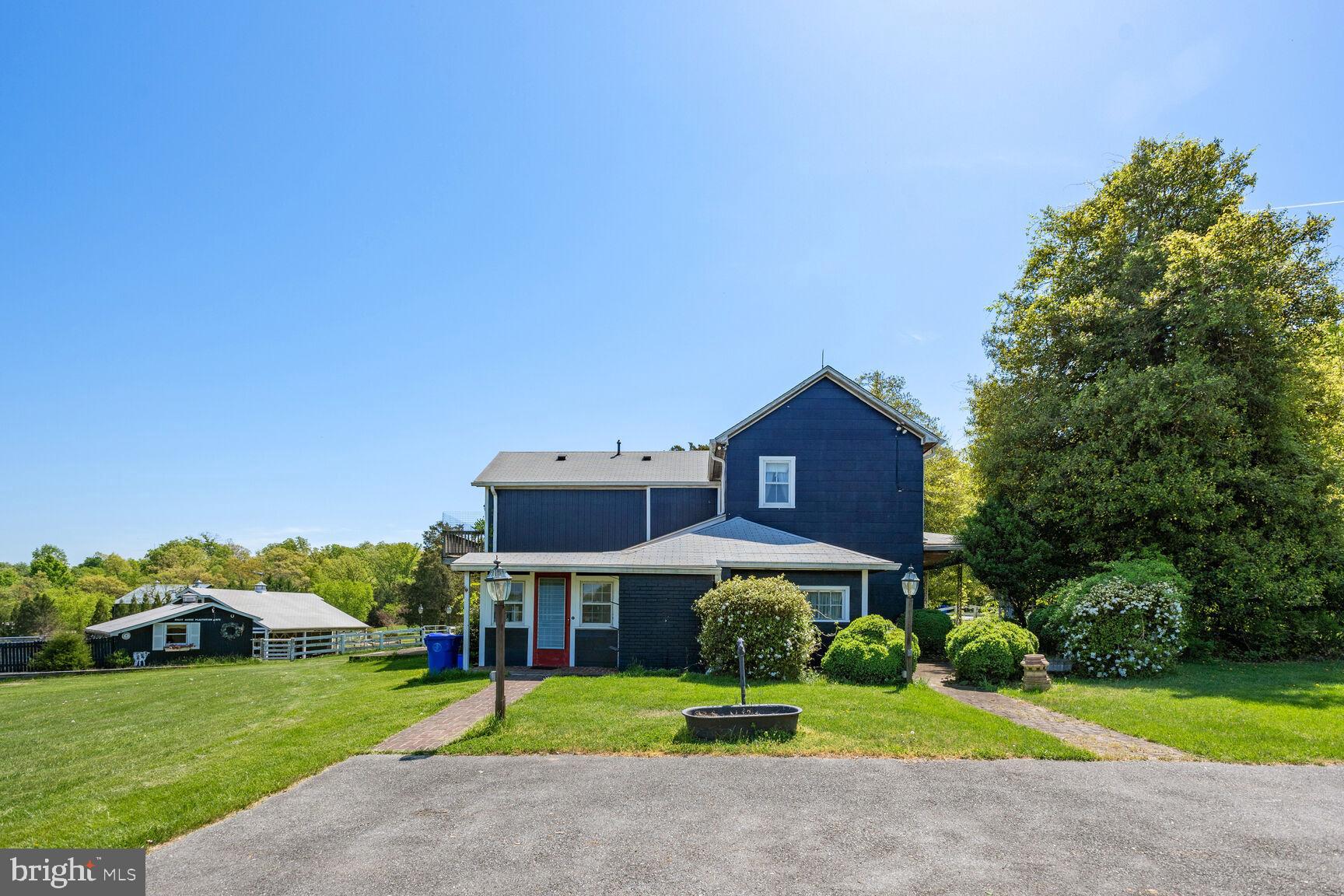 DARNESTOWN OUTSIDE - Residential