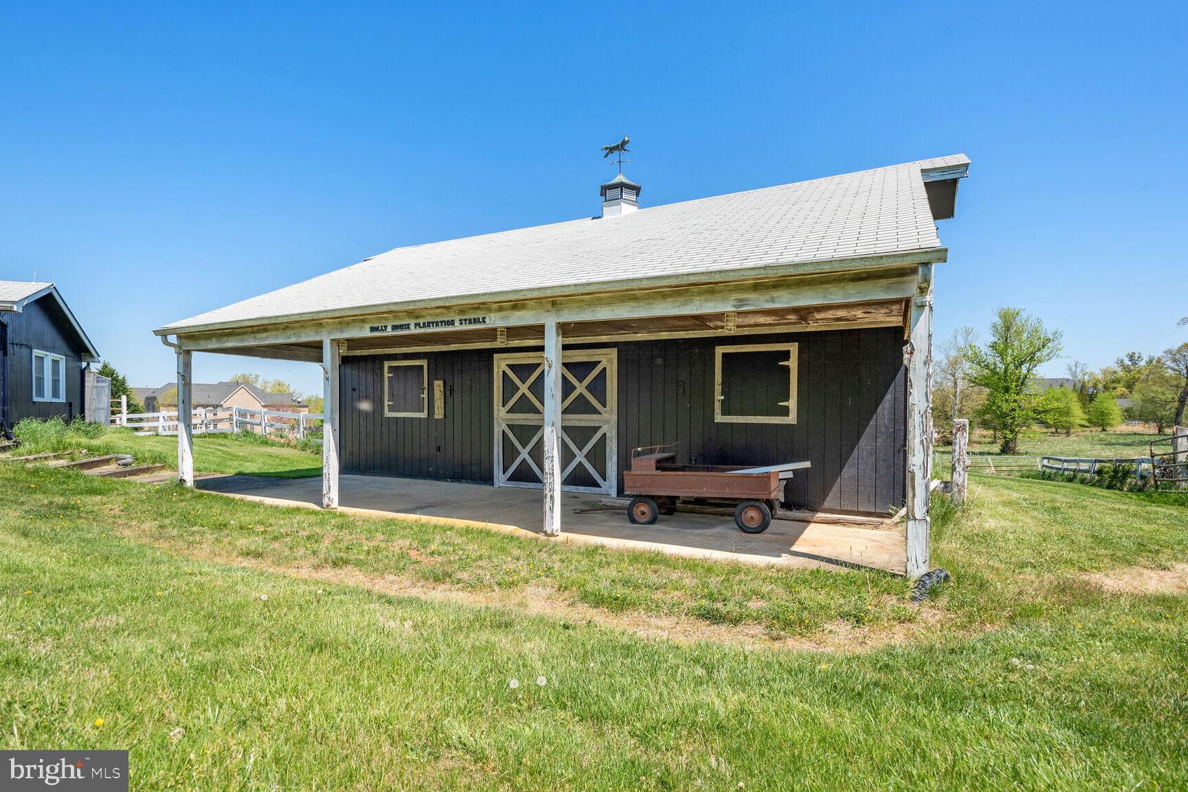 DARNESTOWN OUTSIDE - Residential