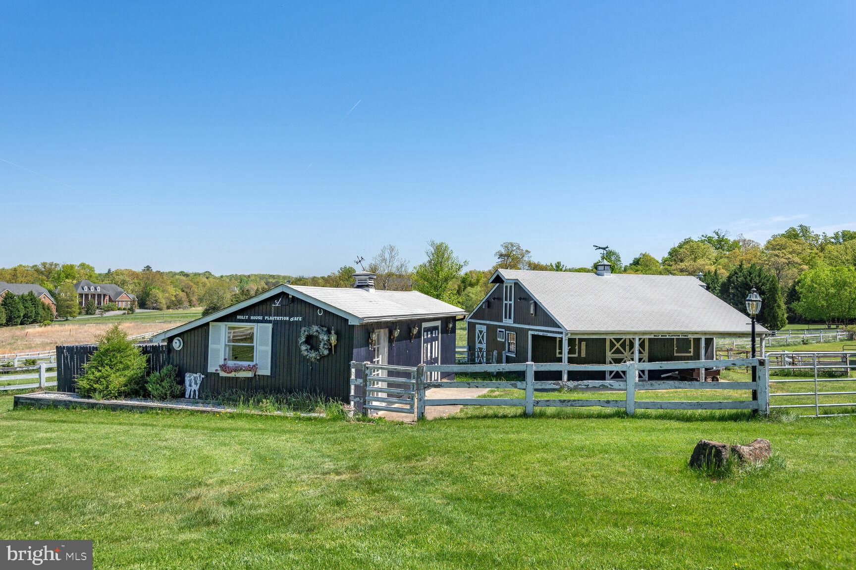 DARNESTOWN OUTSIDE - Residential