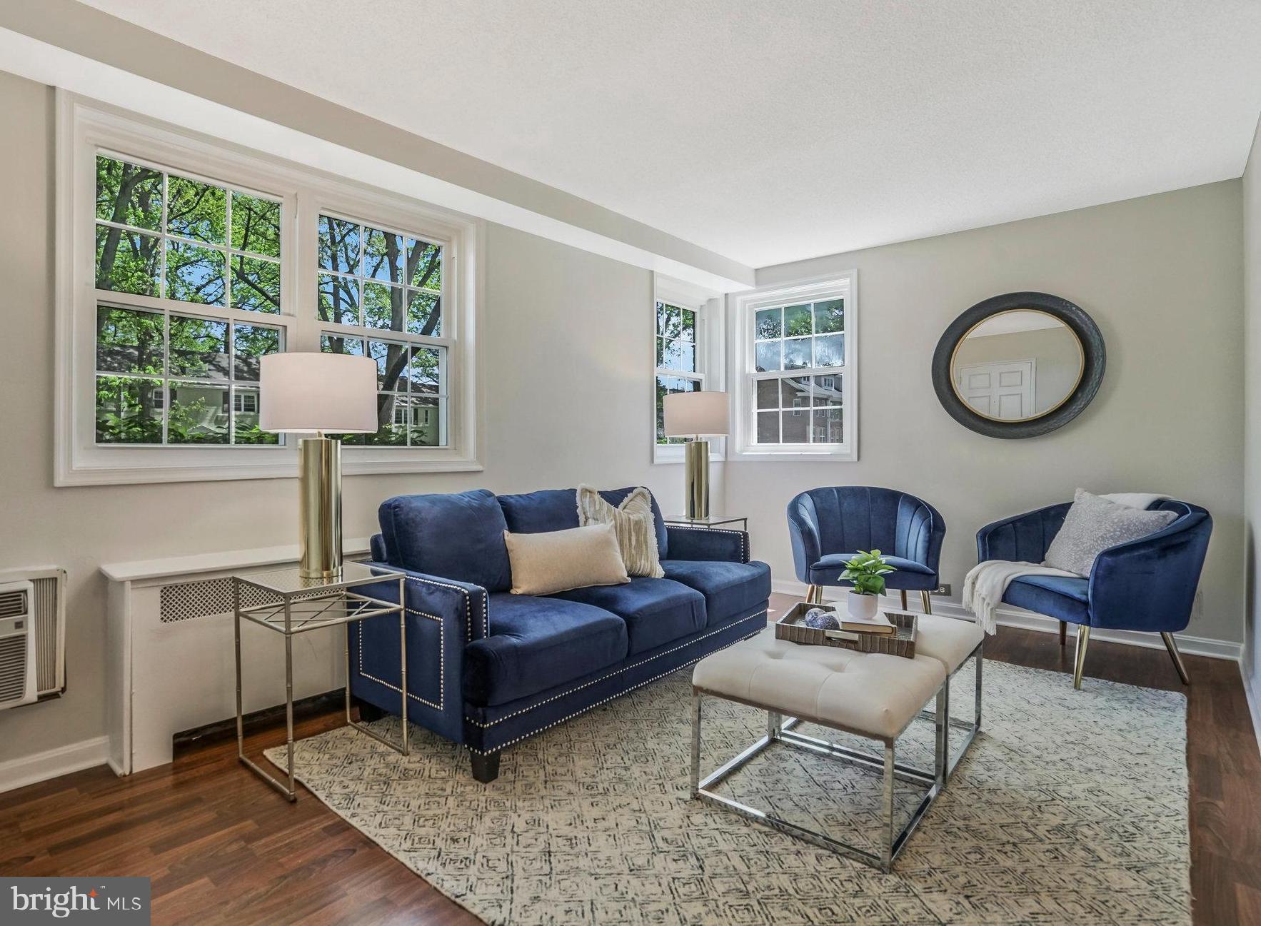 ARLINGTON OAKS - Residential