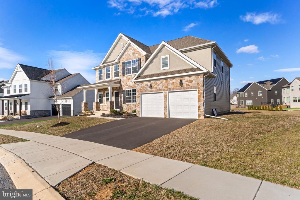 Photo of 32 Pamela Dr, MECHANICSBURG, PA 17050 (MLS # PACB2051844)