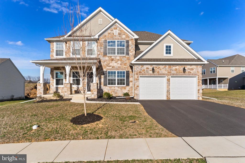 Photo of 32 Pamela Dr, MECHANICSBURG, PA 17050 (MLS # PACB2051844)