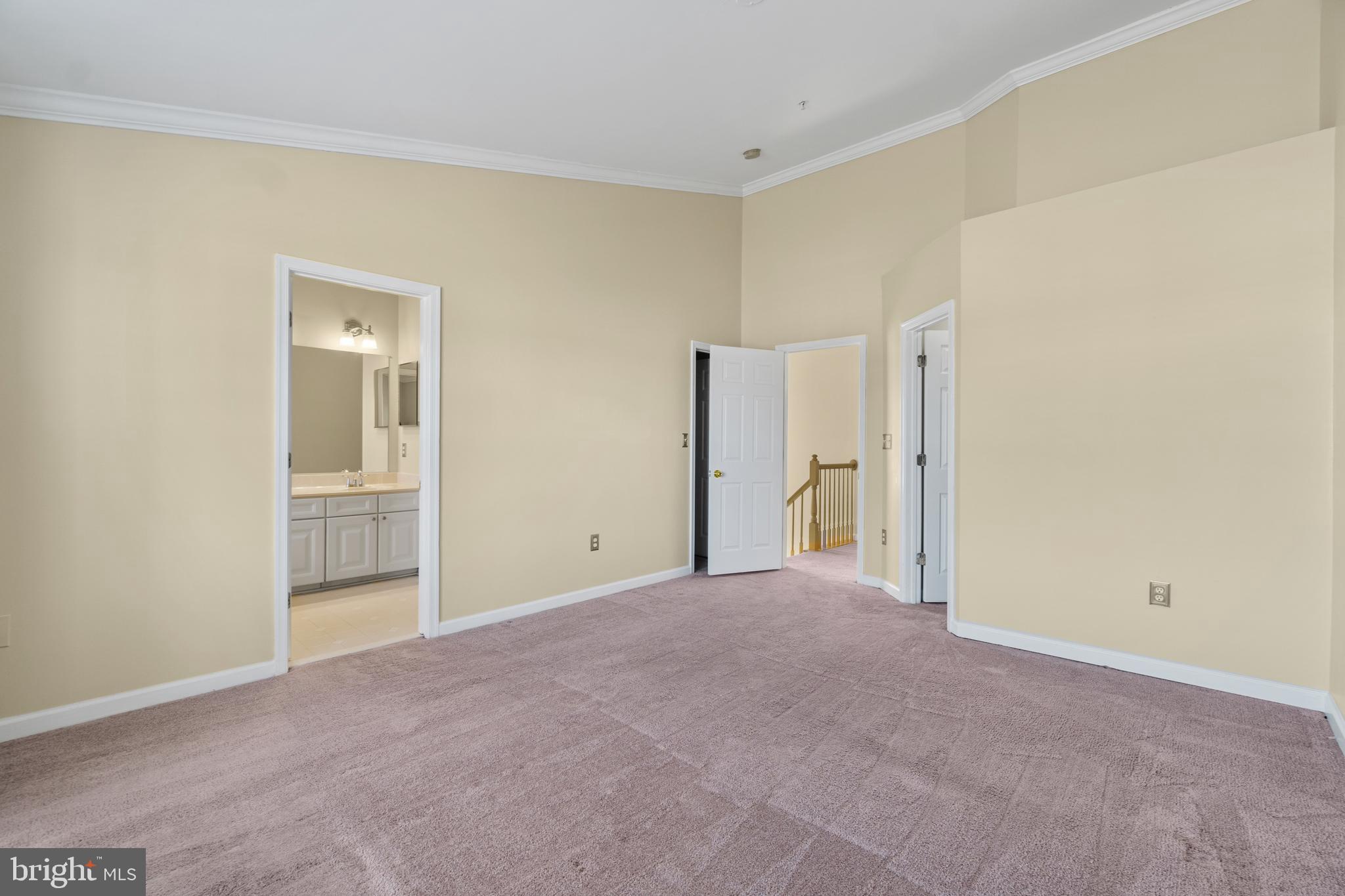 EATON SQUARE - Residential