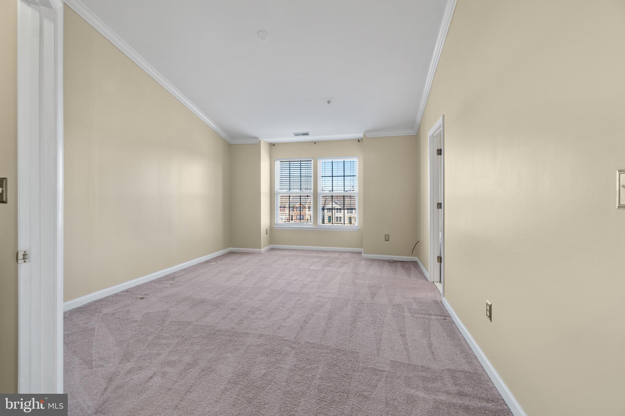 EATON SQUARE - Residential