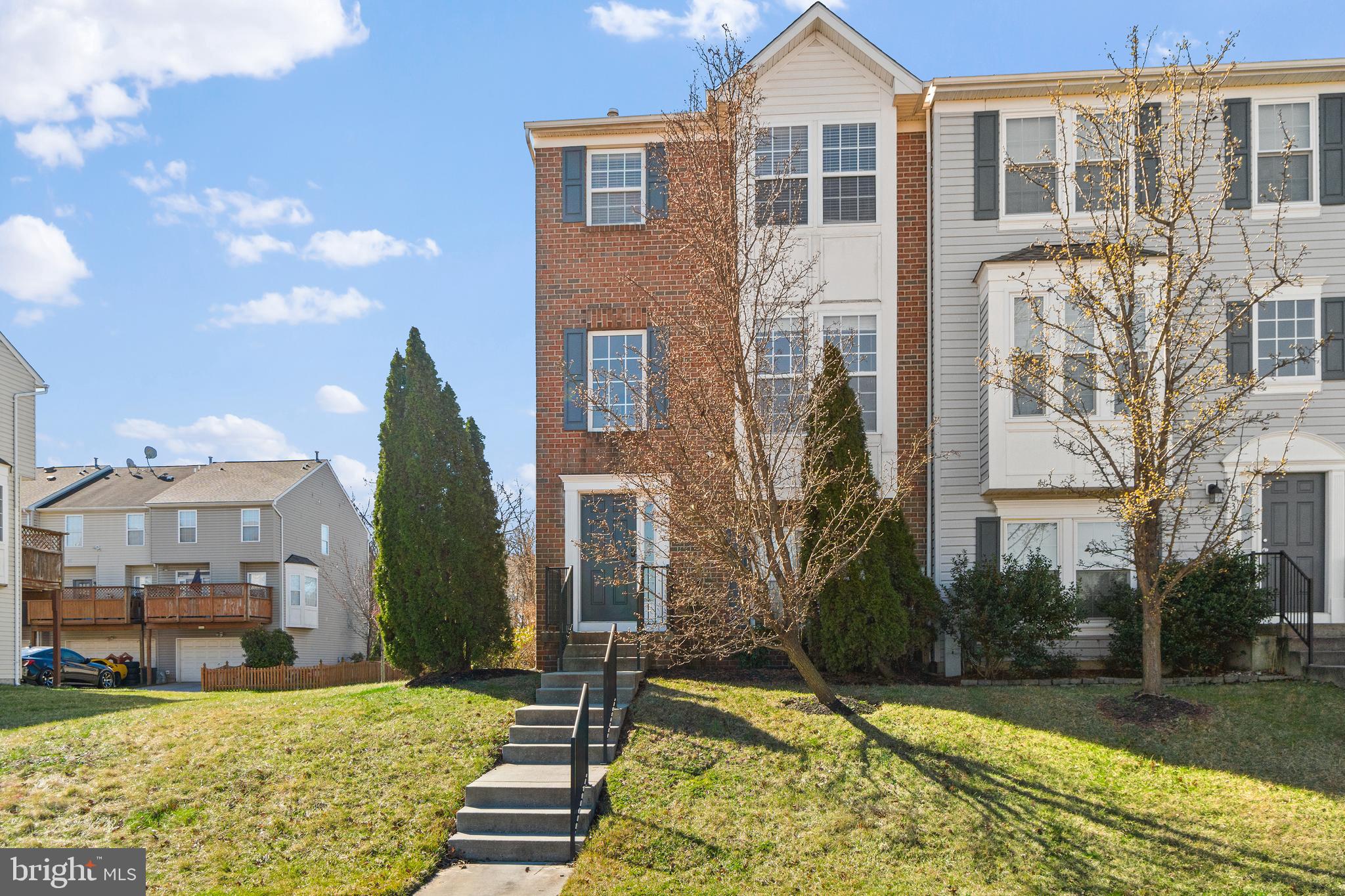 EATON SQUARE - Residential