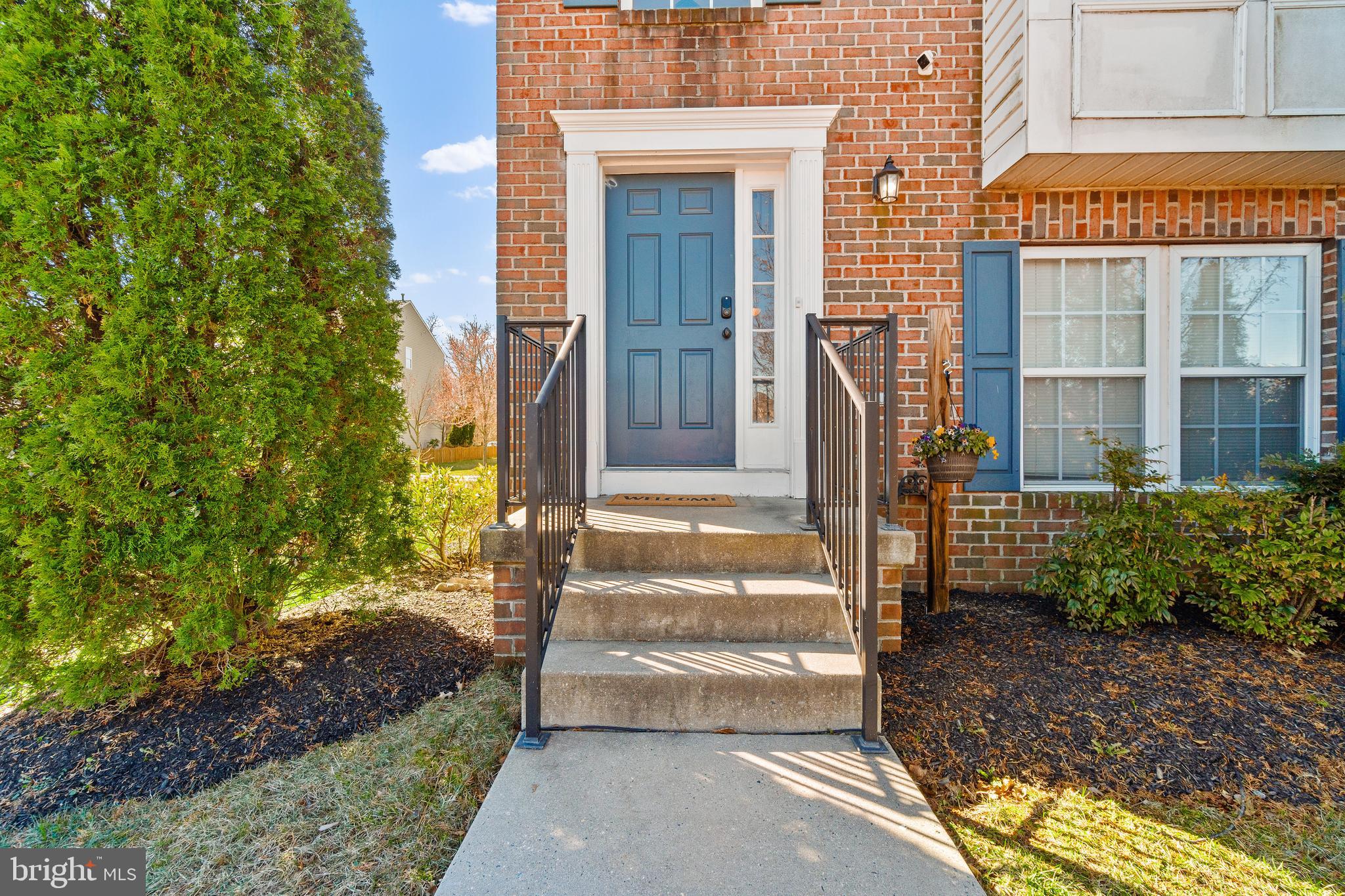 EATON SQUARE - Residential