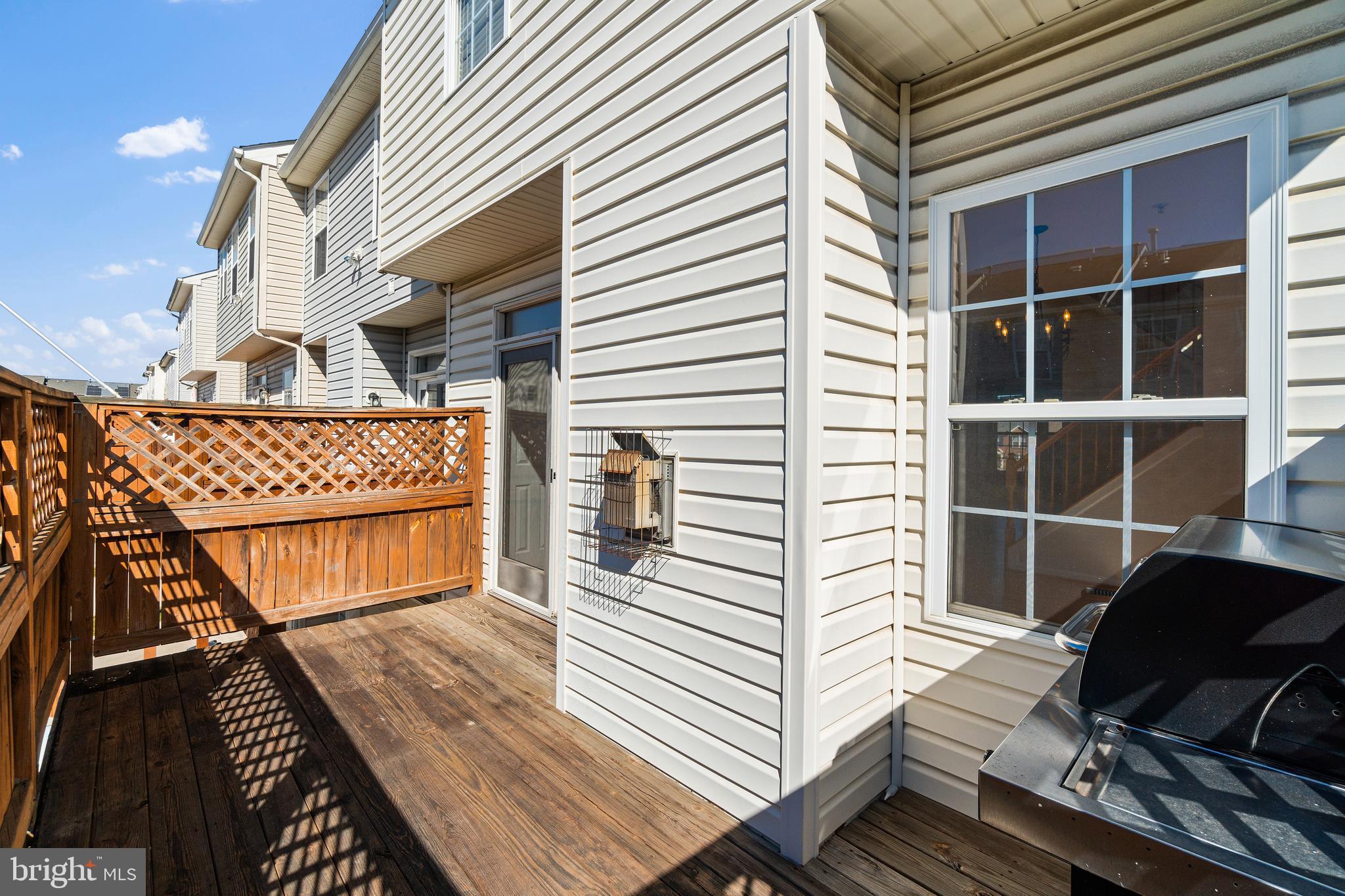 EATON SQUARE - Residential