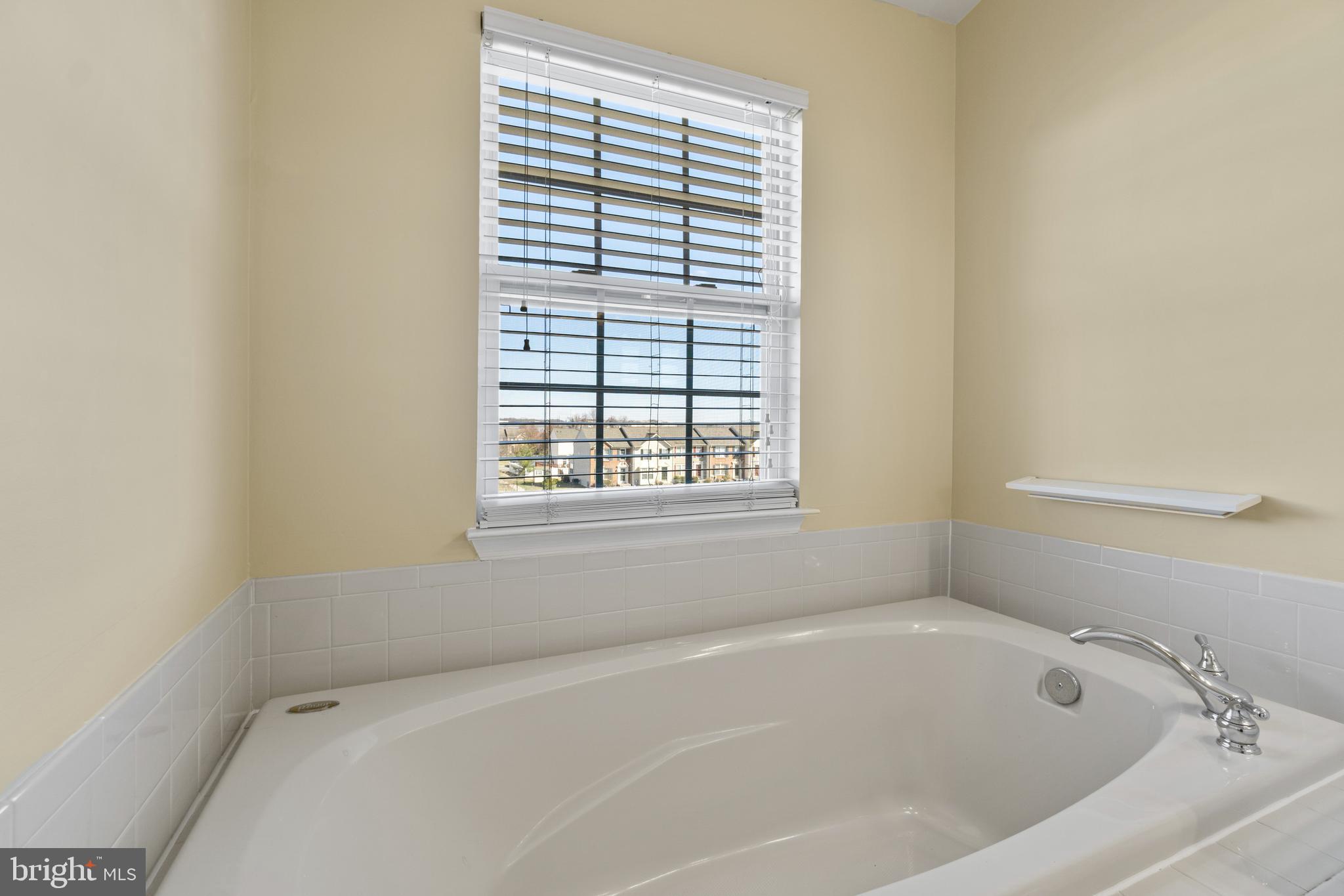 EATON SQUARE - Residential