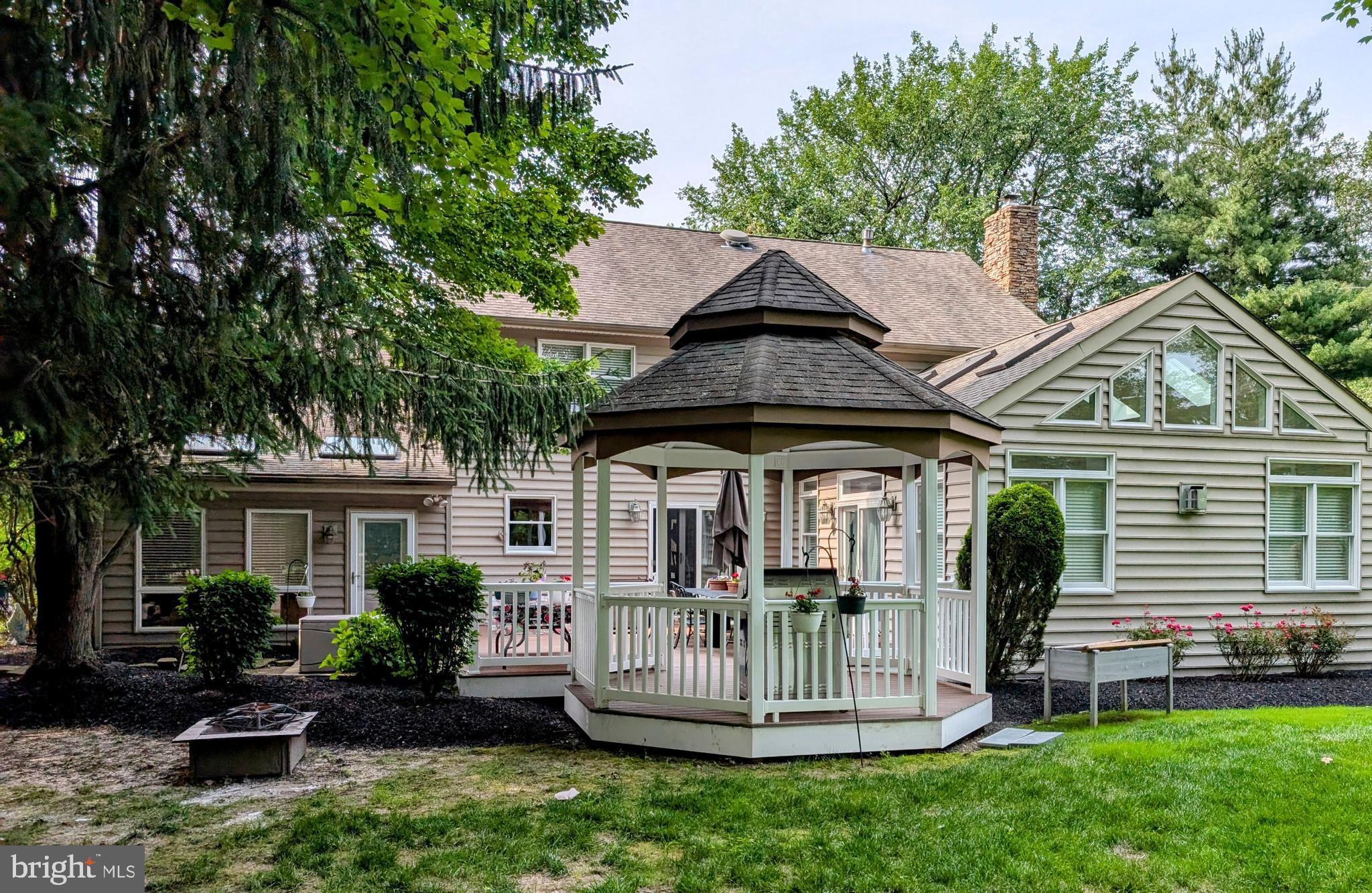 1495 ESTATE LANE
