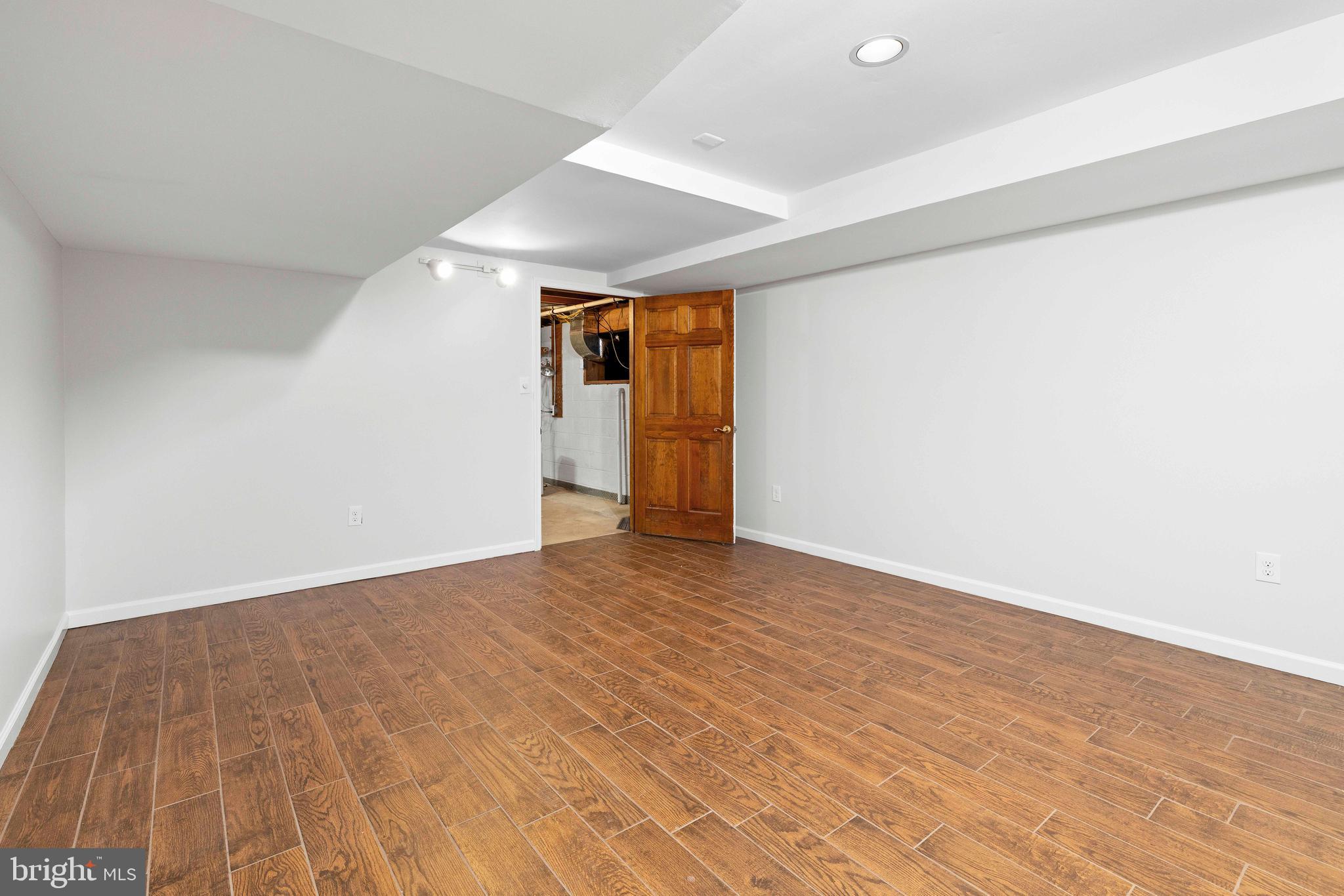 SPRINGFIELD - Residential